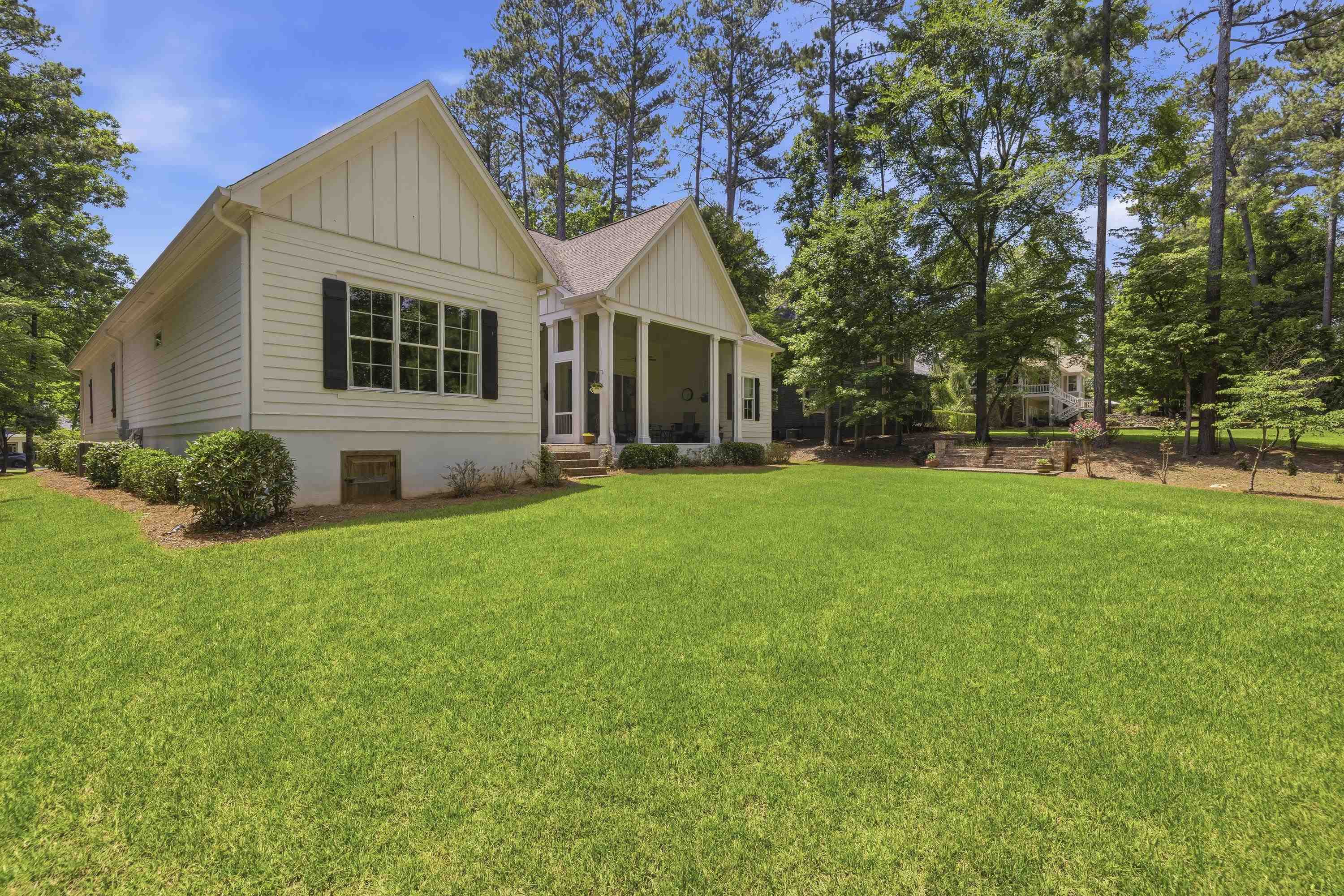 1240 WINGED FOOT DRIVE