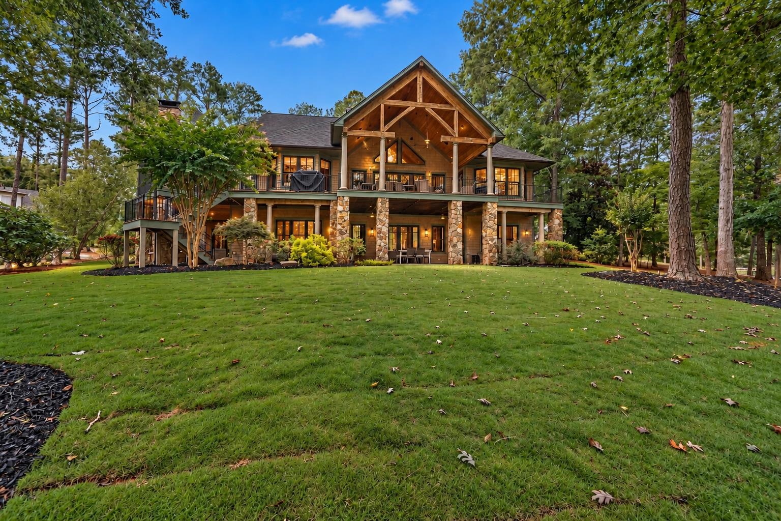 189 REYNOLDS DRIVE