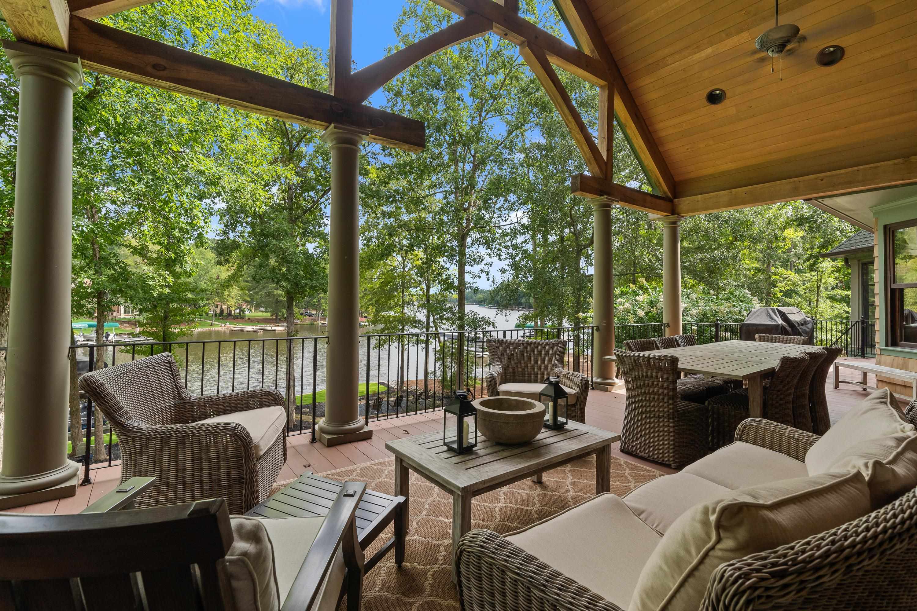189 REYNOLDS DRIVE