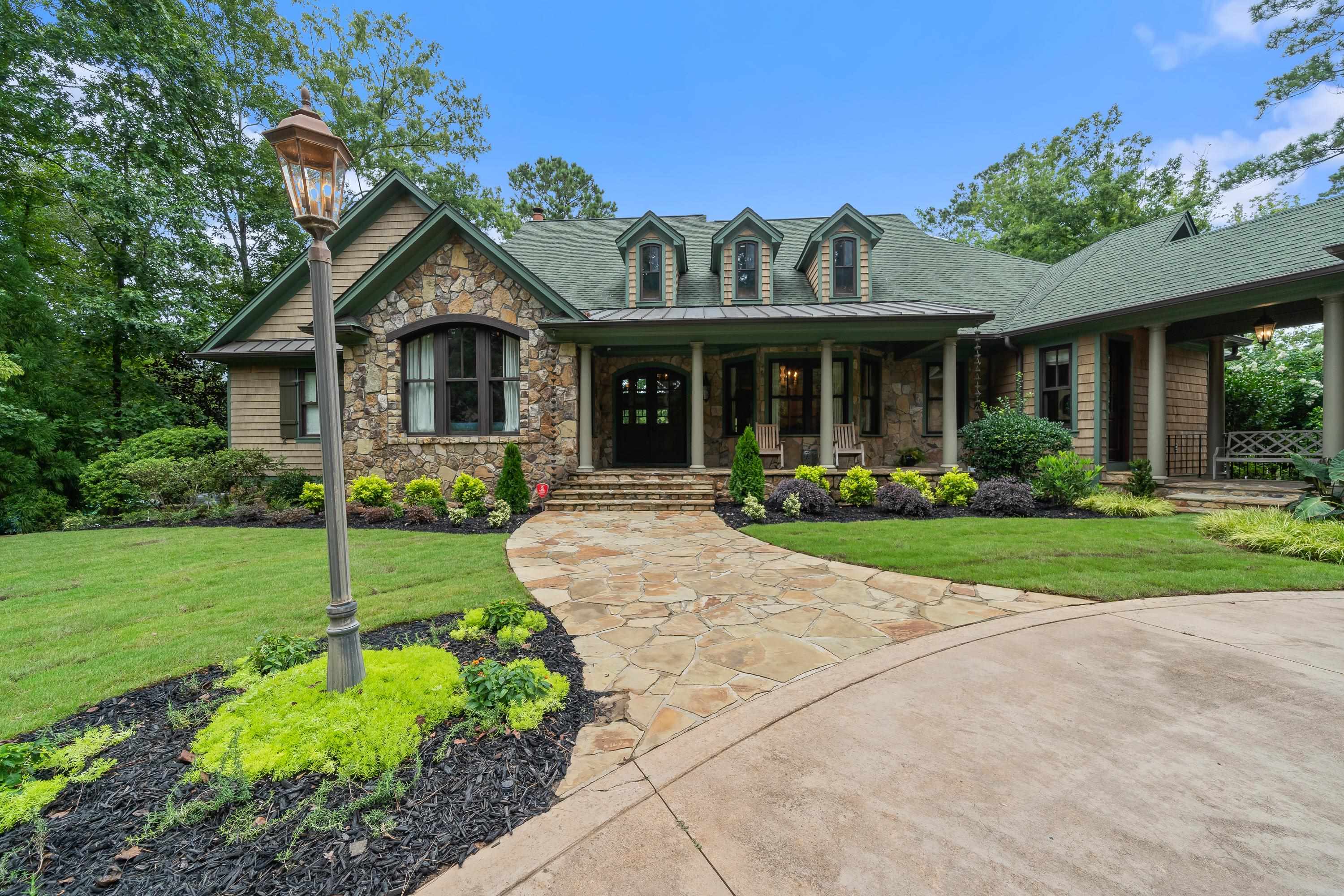 189 REYNOLDS DRIVE