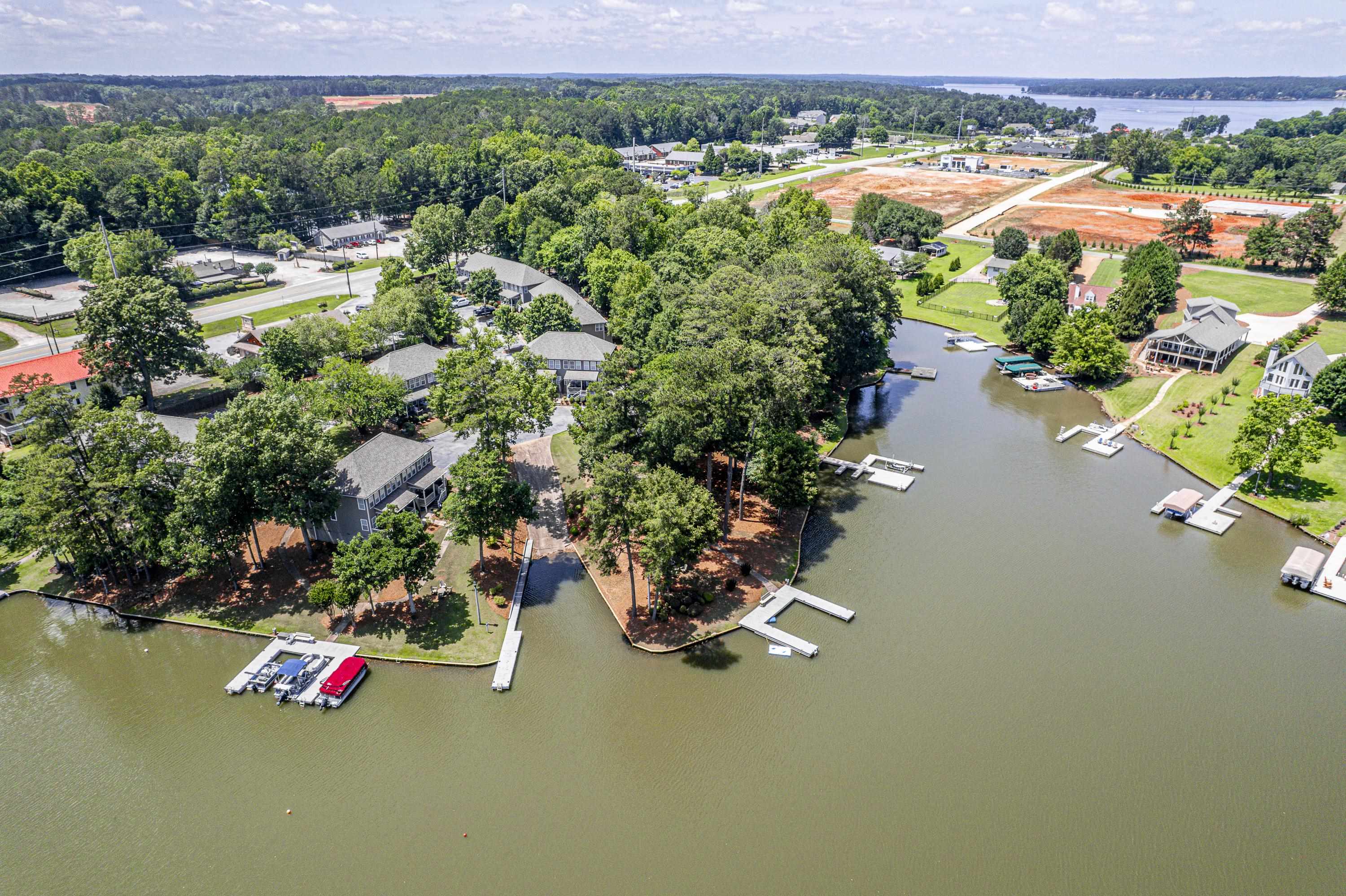 101 PORT LAZ LANE