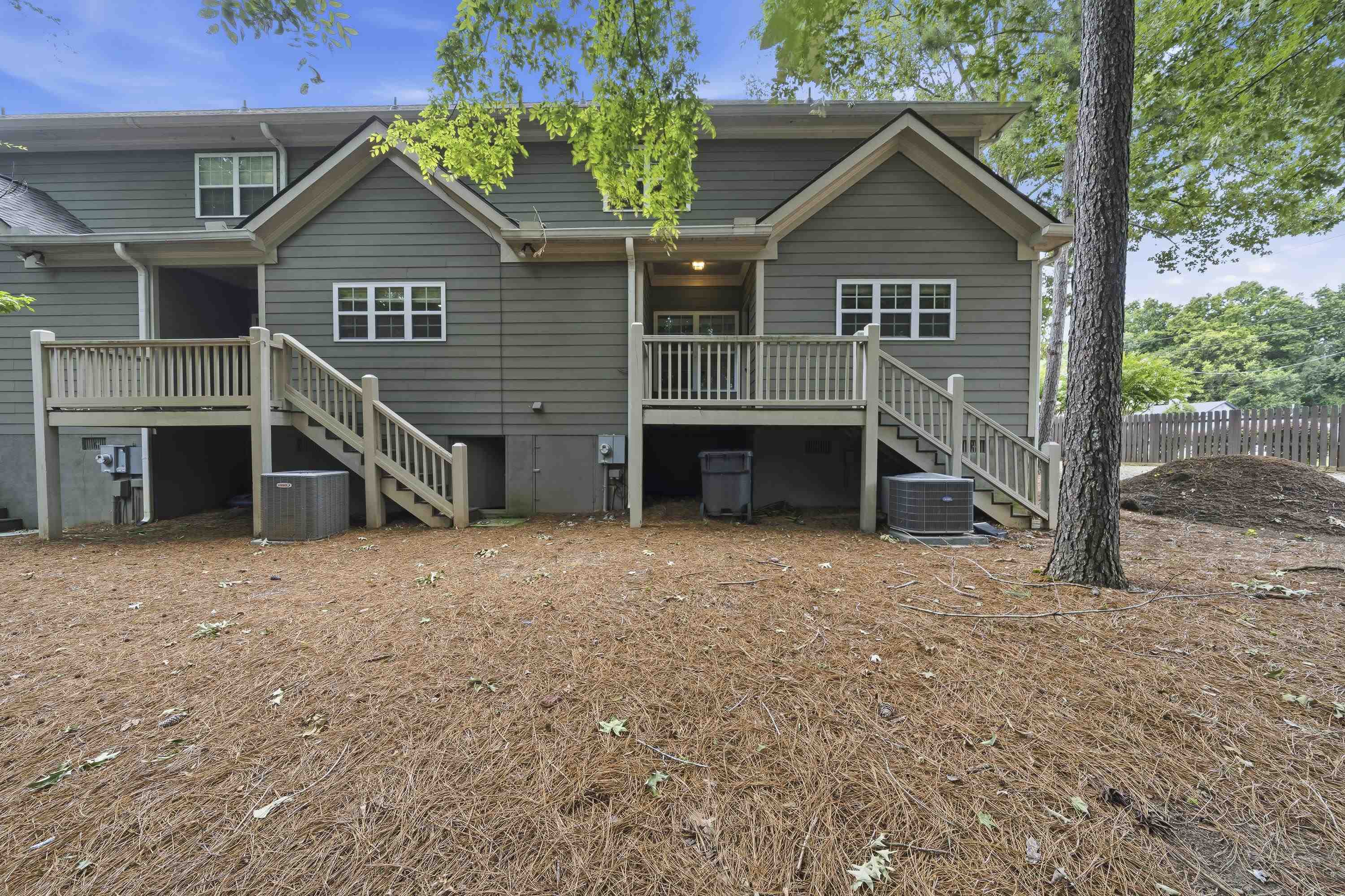 101 PORT LAZ LANE