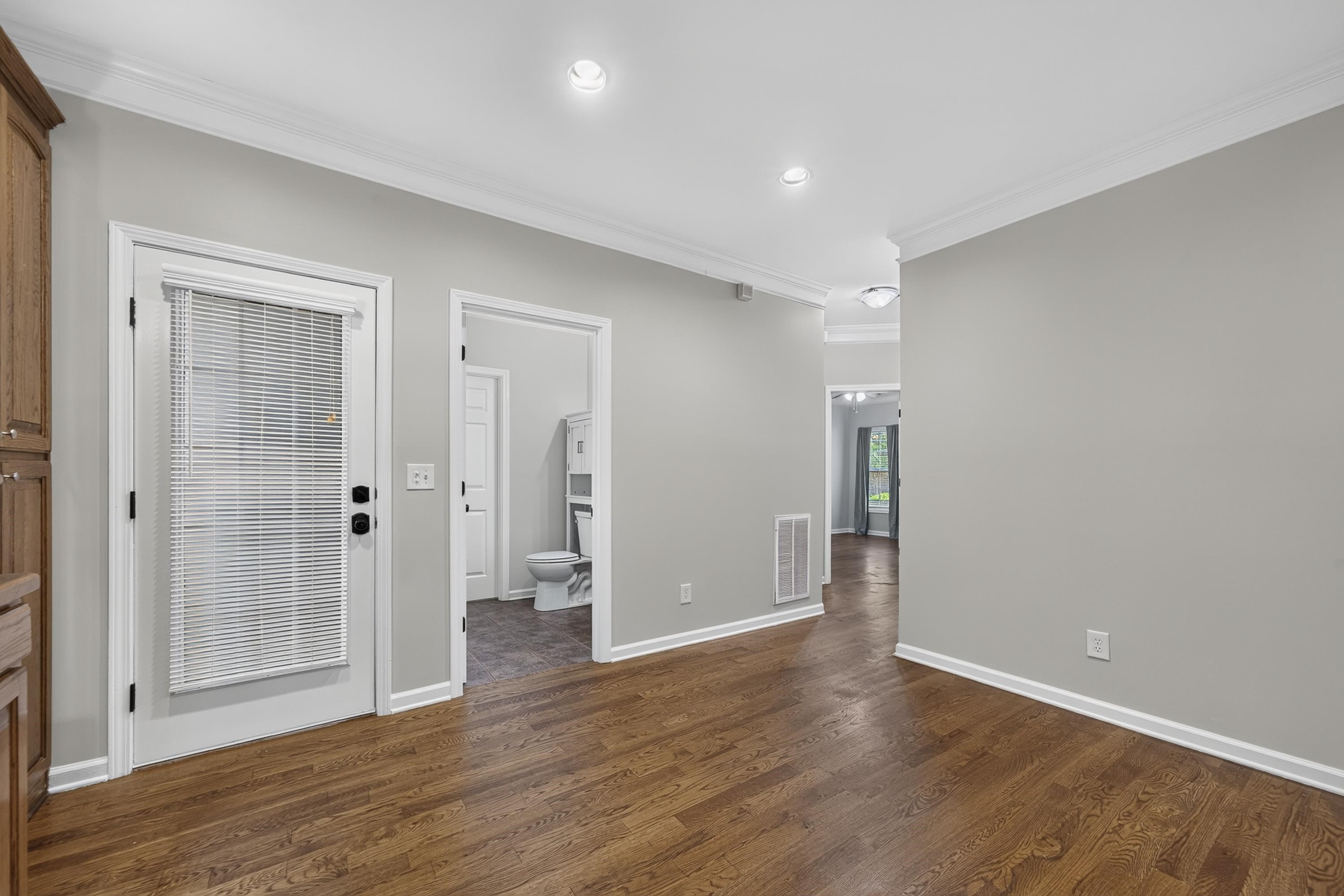 101 PORT LAZ LANE