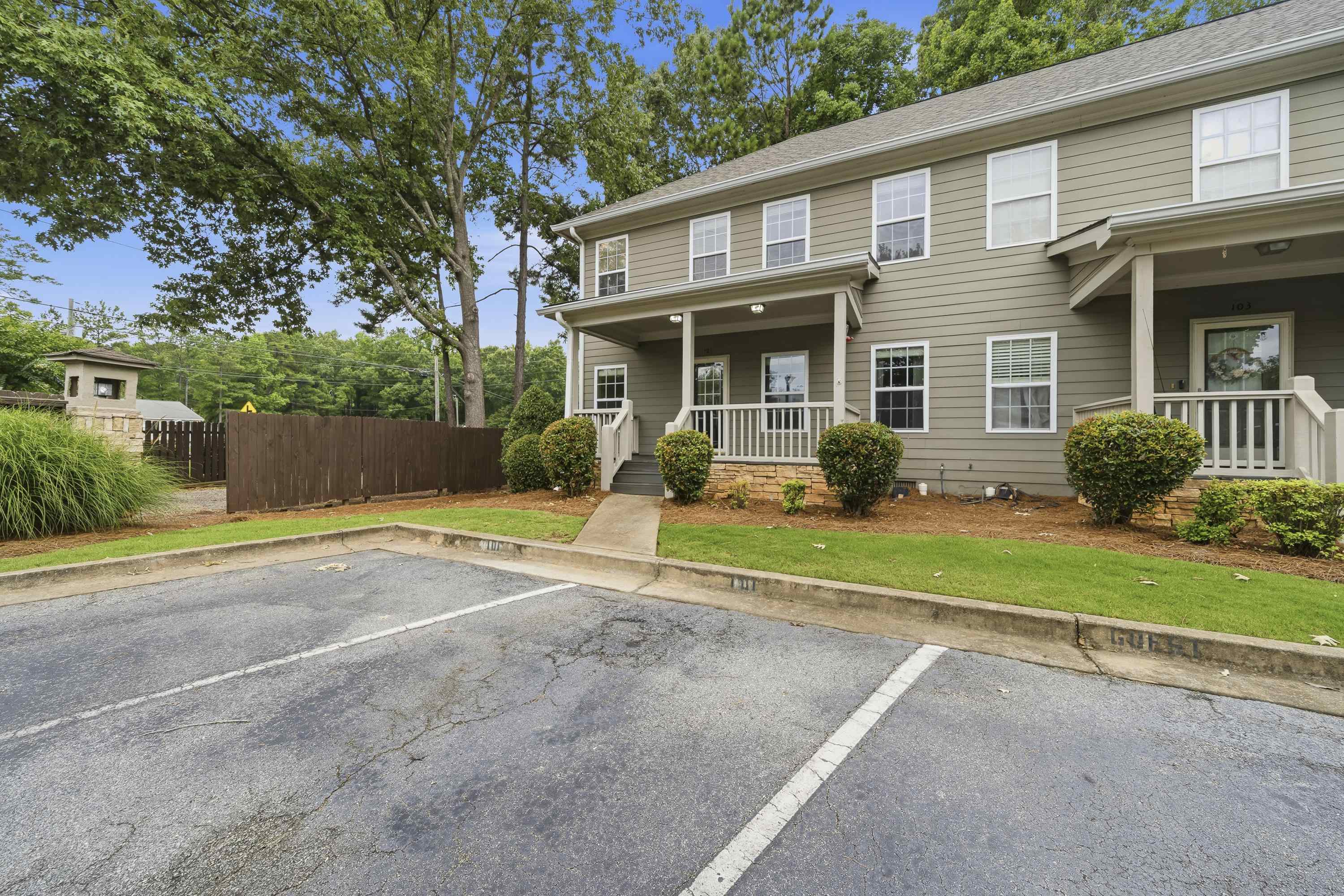 101 PORT LAZ LANE