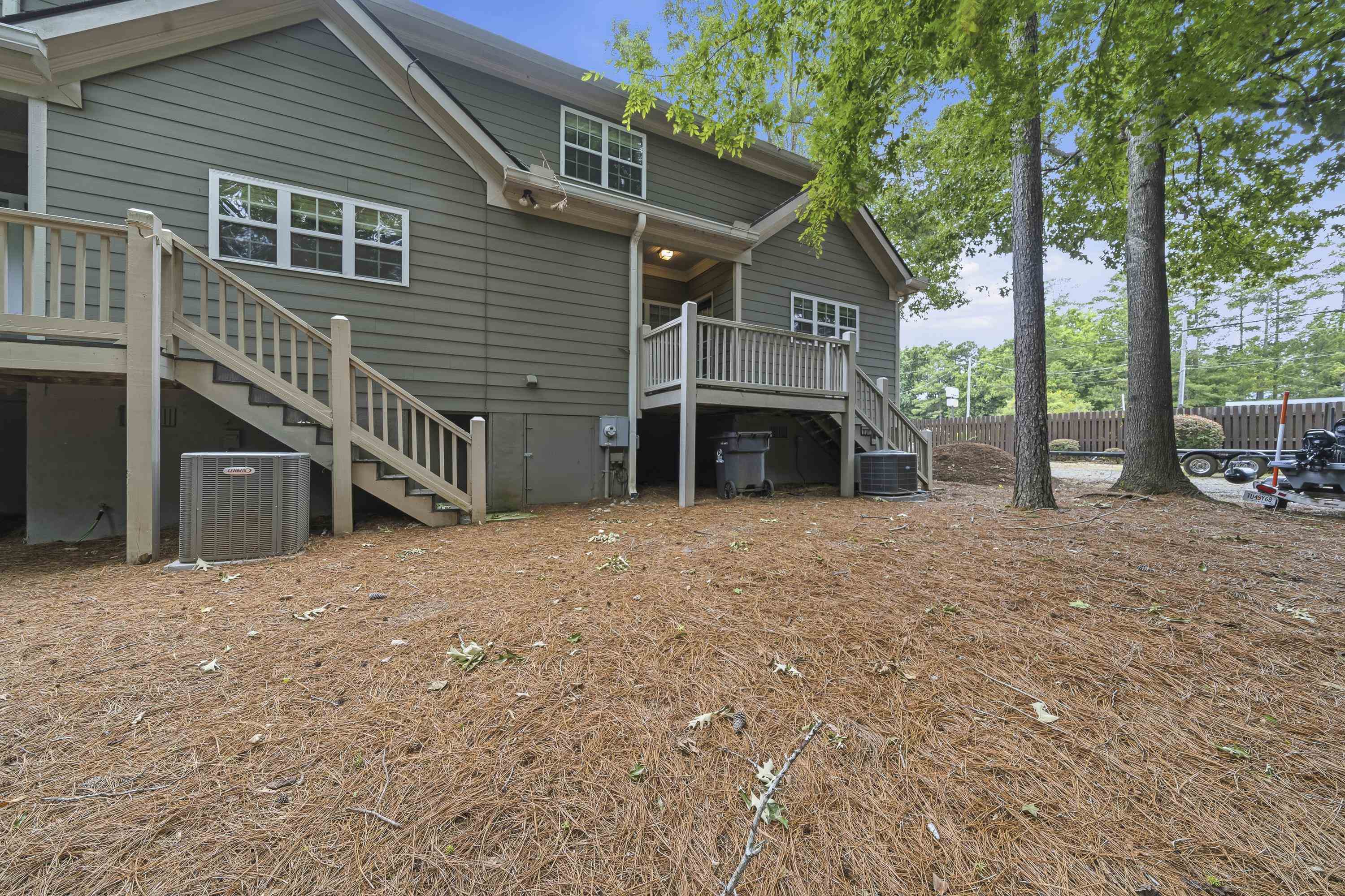 101 PORT LAZ LANE