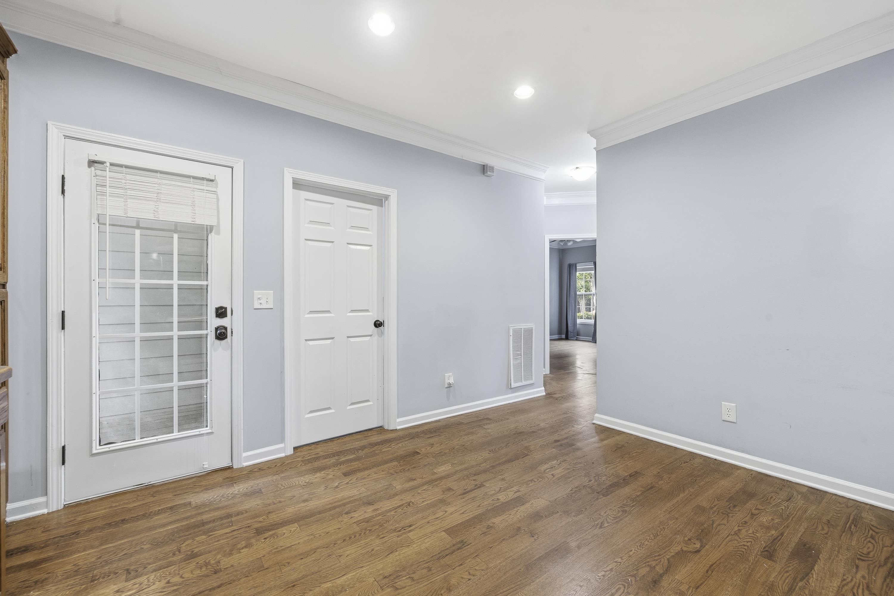 101 PORT LAZ LANE