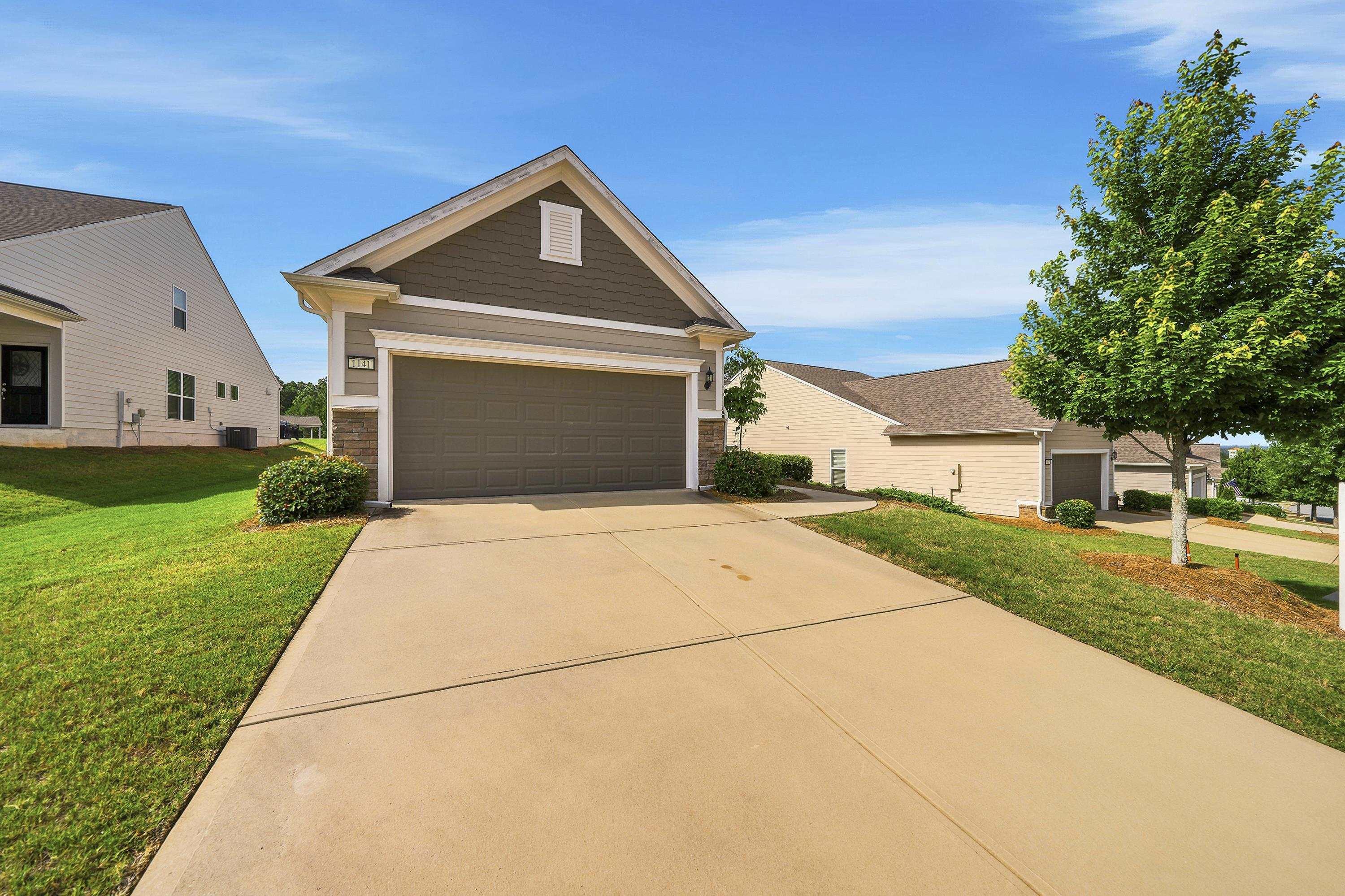 1141 SOUTHERN PINE ROAD