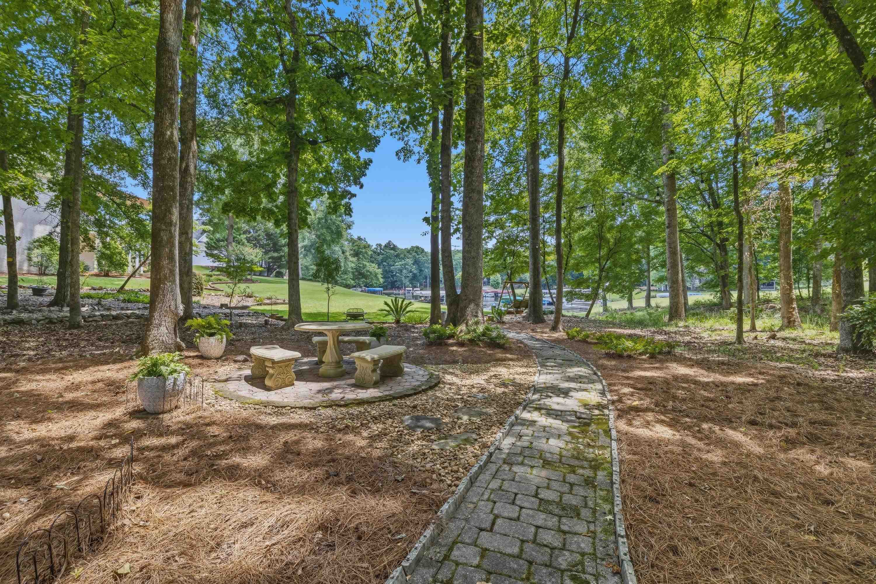 198 WINDING RIVER ROAD