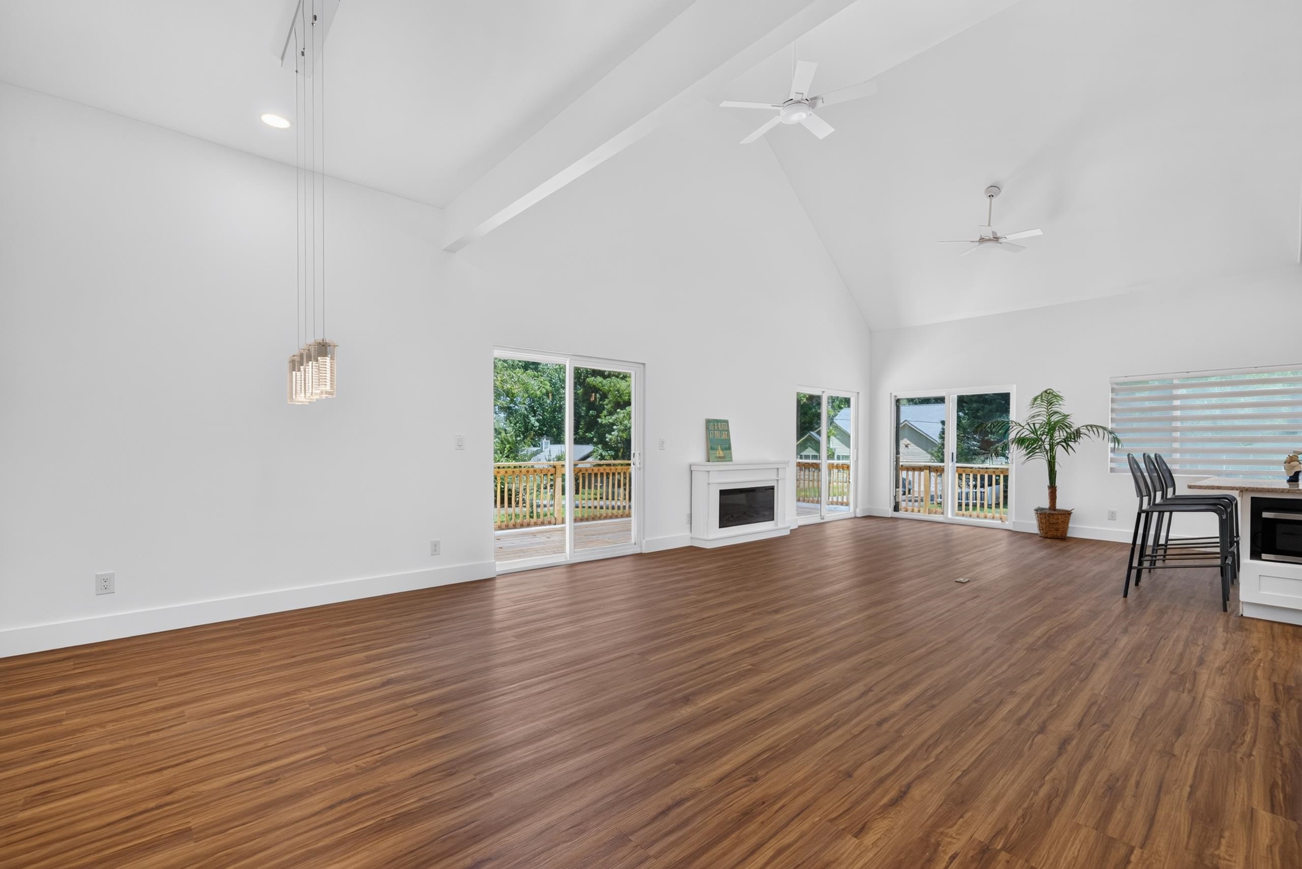 101 WILLOW COVE