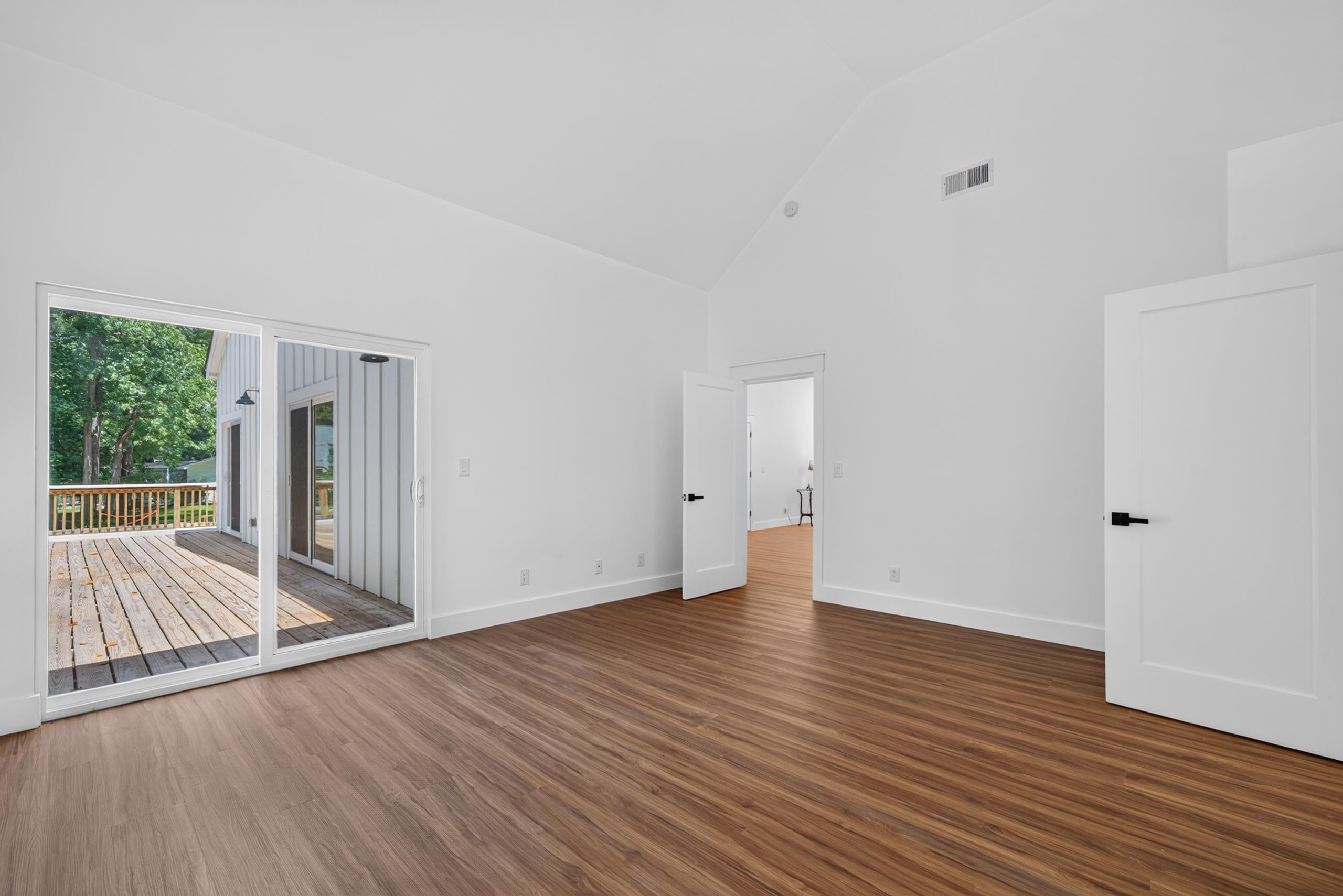 101 WILLOW COVE