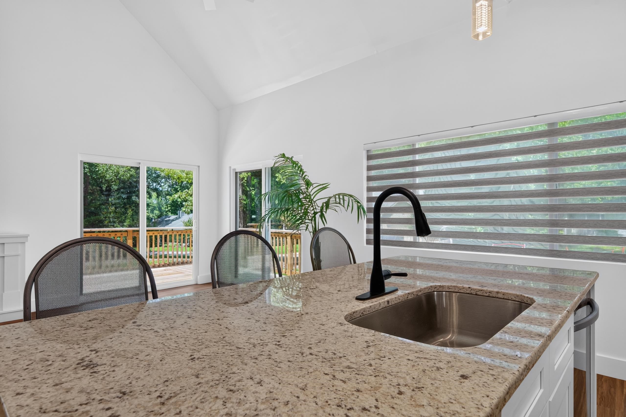 101 WILLOW COVE