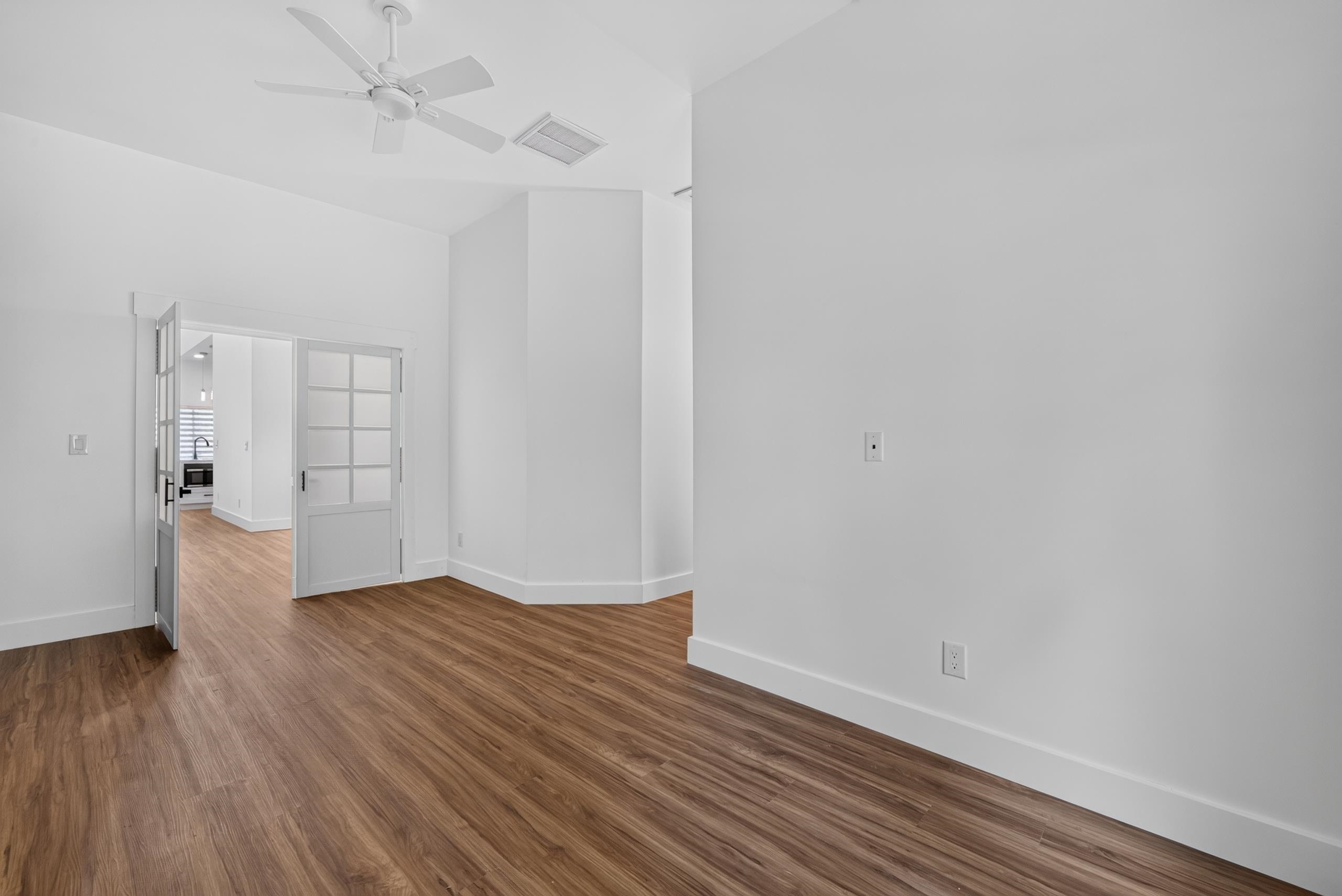 101 WILLOW COVE