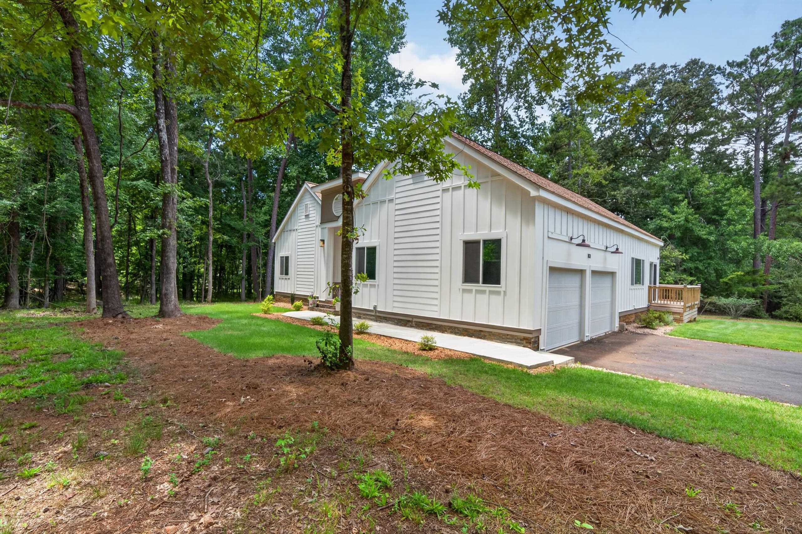 101 WILLOW COVE