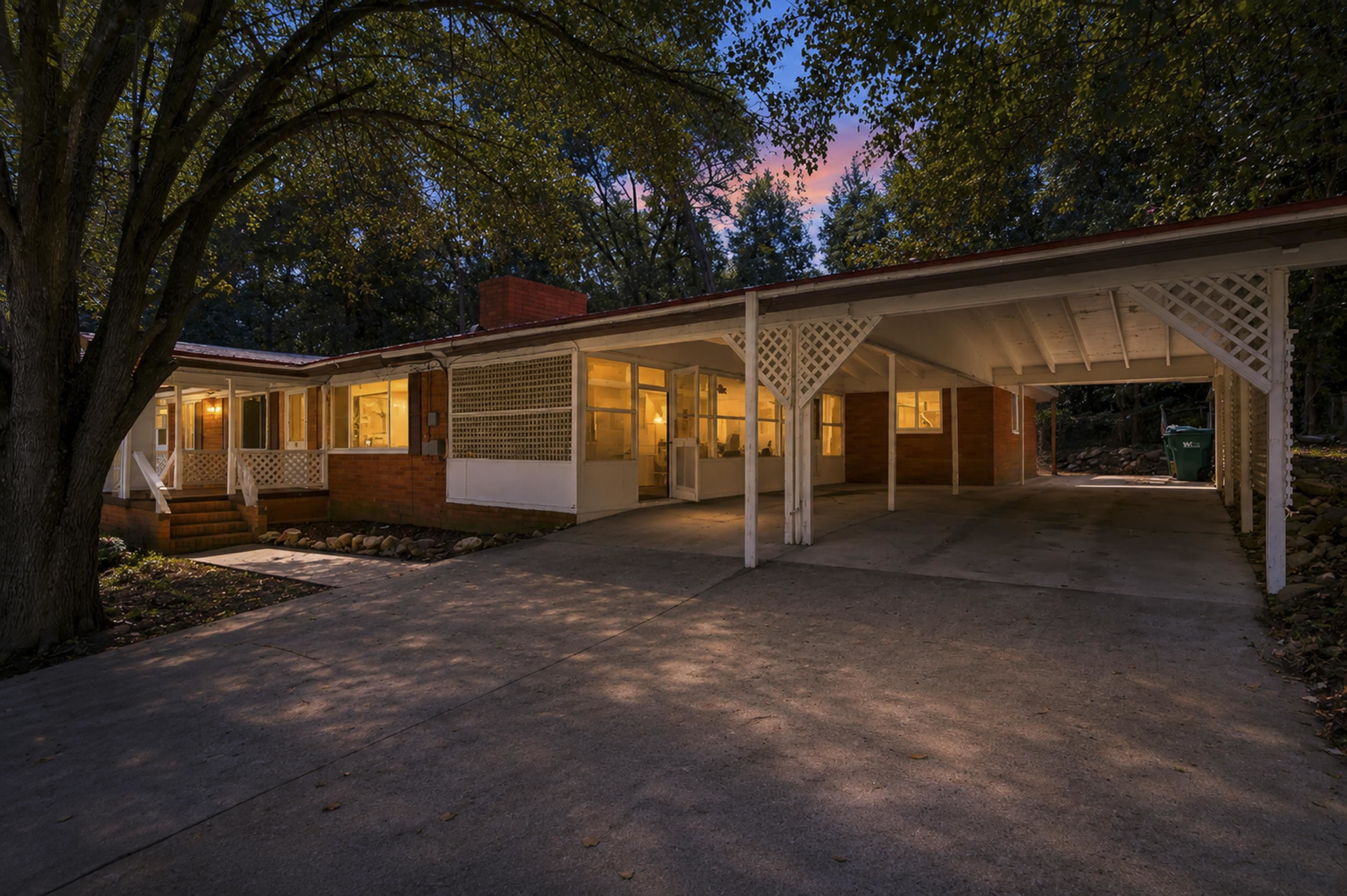 251 PINE AVENUE