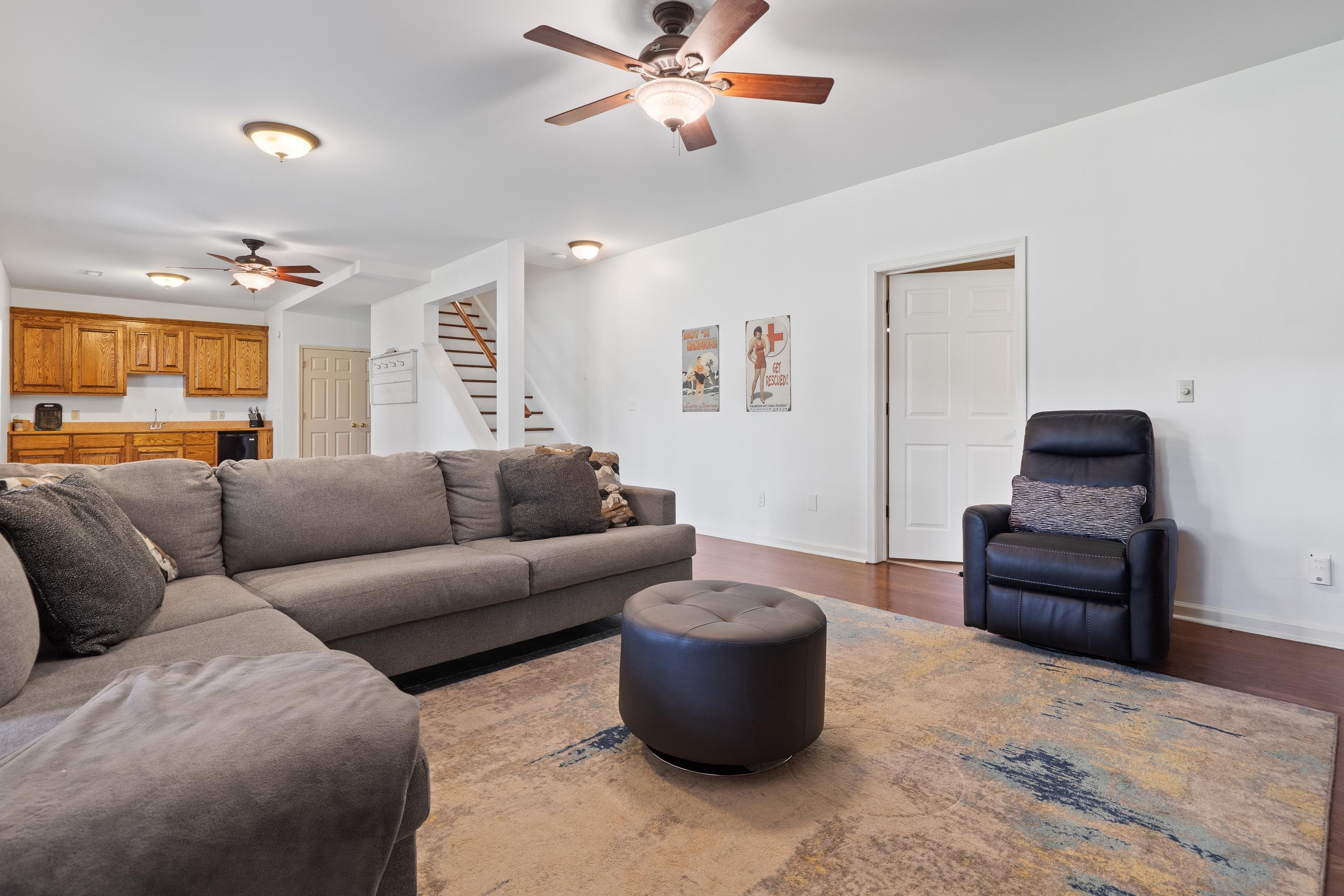 536 RIVERLAKE DRIVE