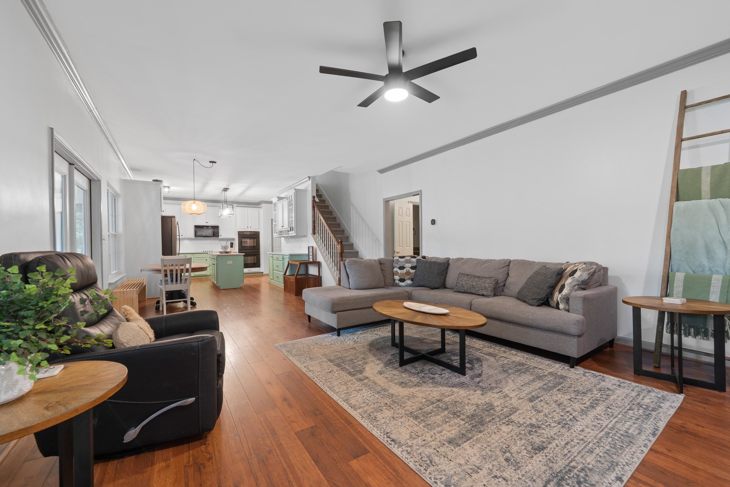 536 RIVERLAKE DRIVE
