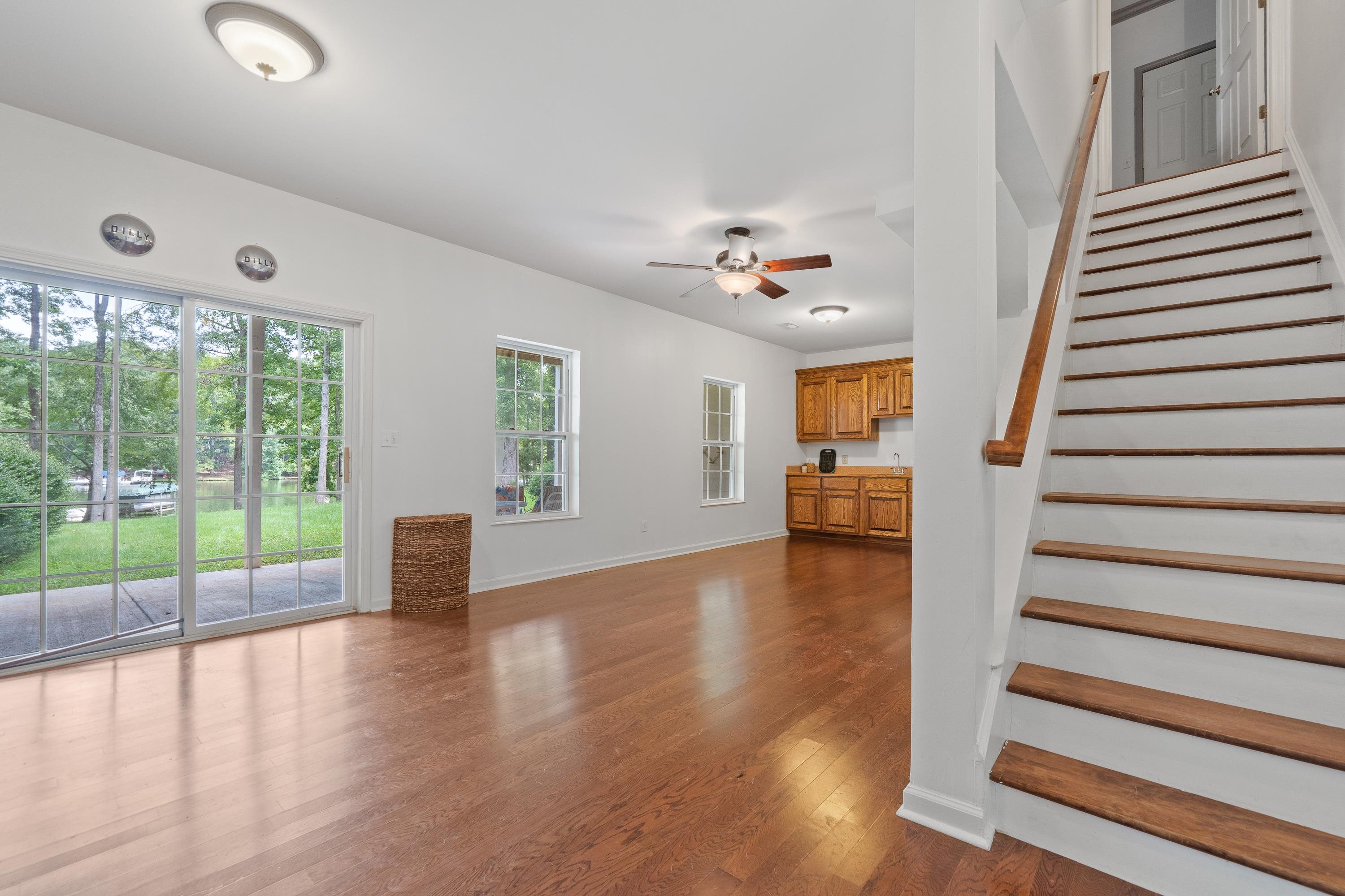536 RIVERLAKE DRIVE