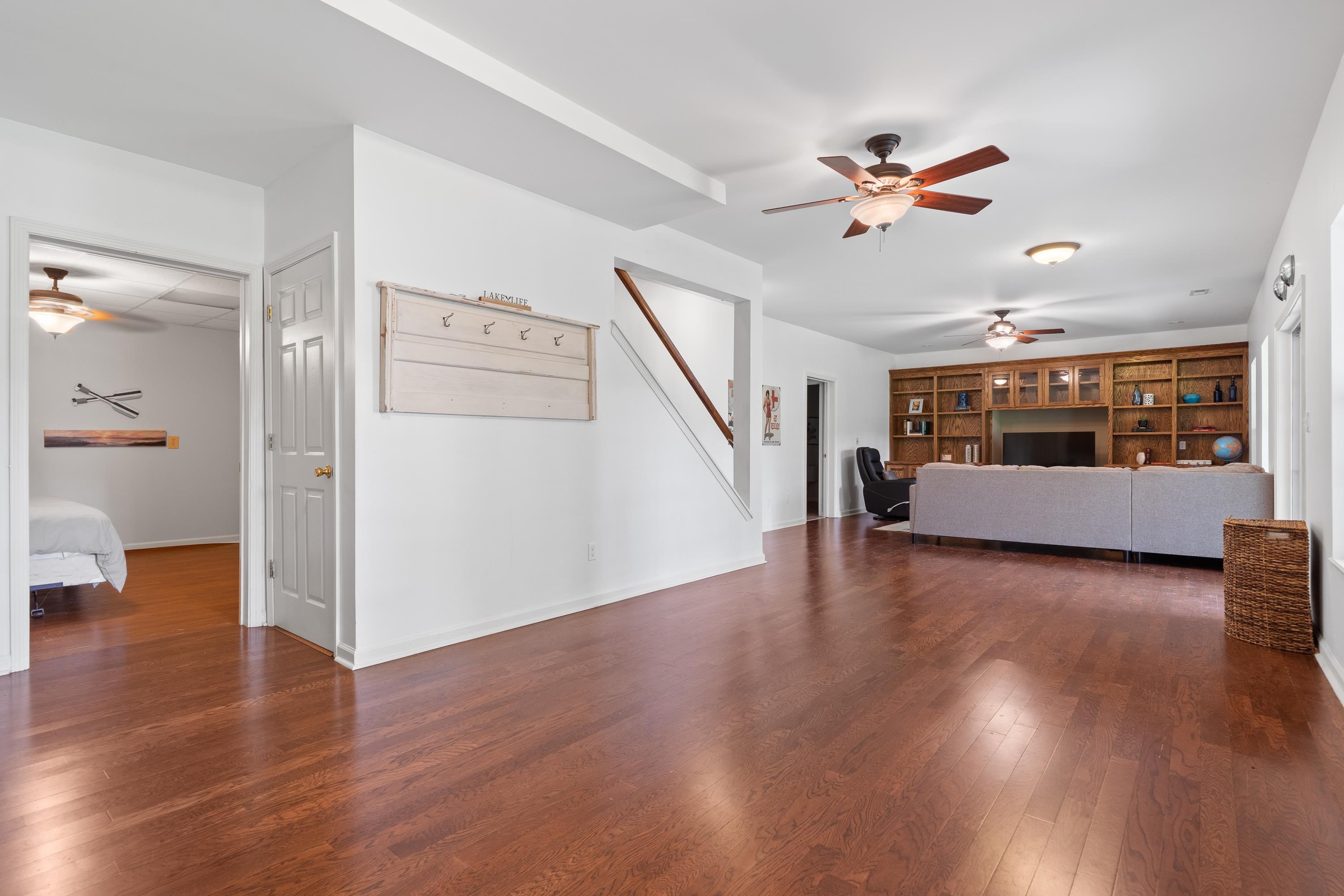 536 RIVERLAKE DRIVE