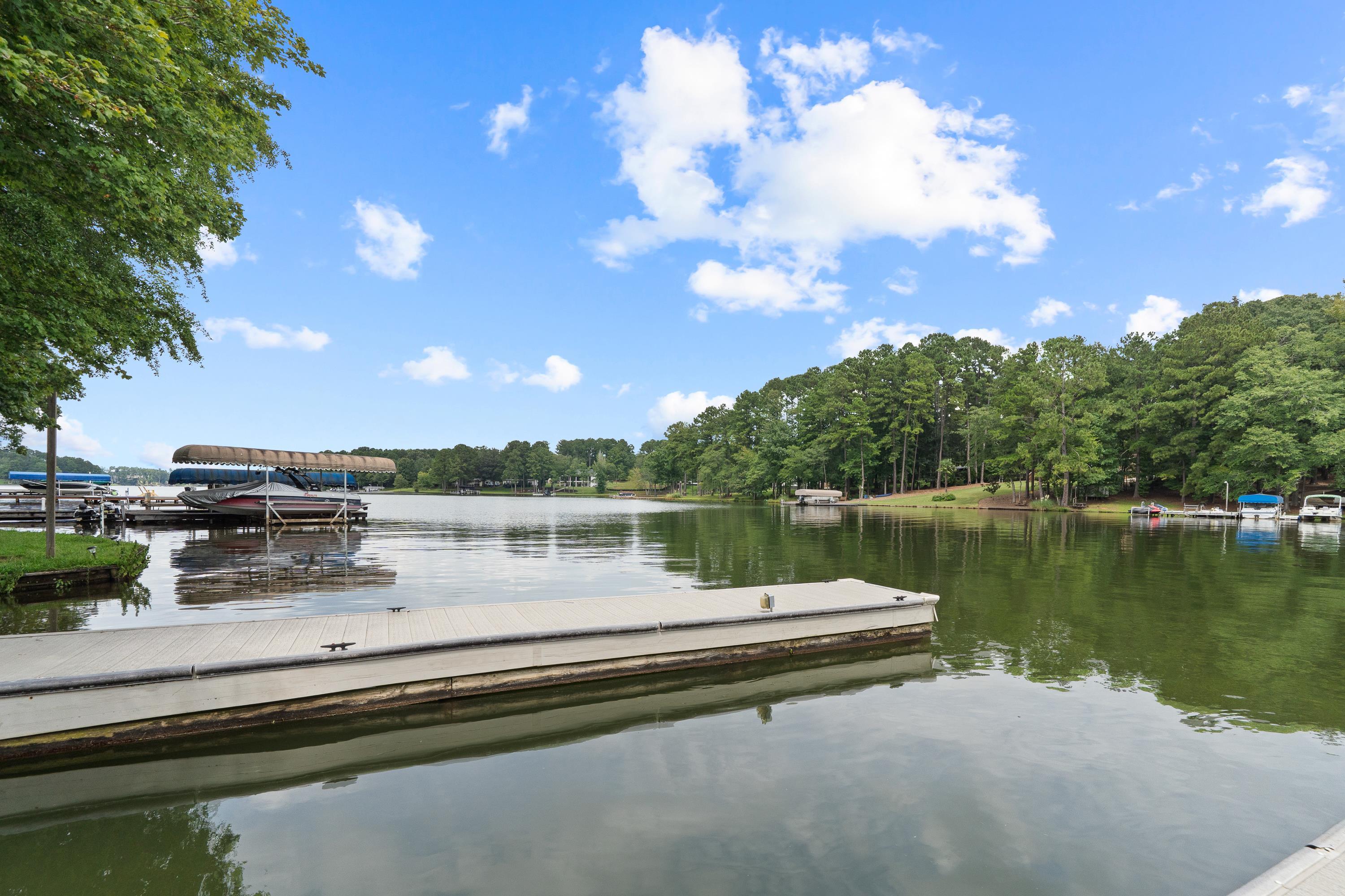 536 RIVERLAKE DRIVE