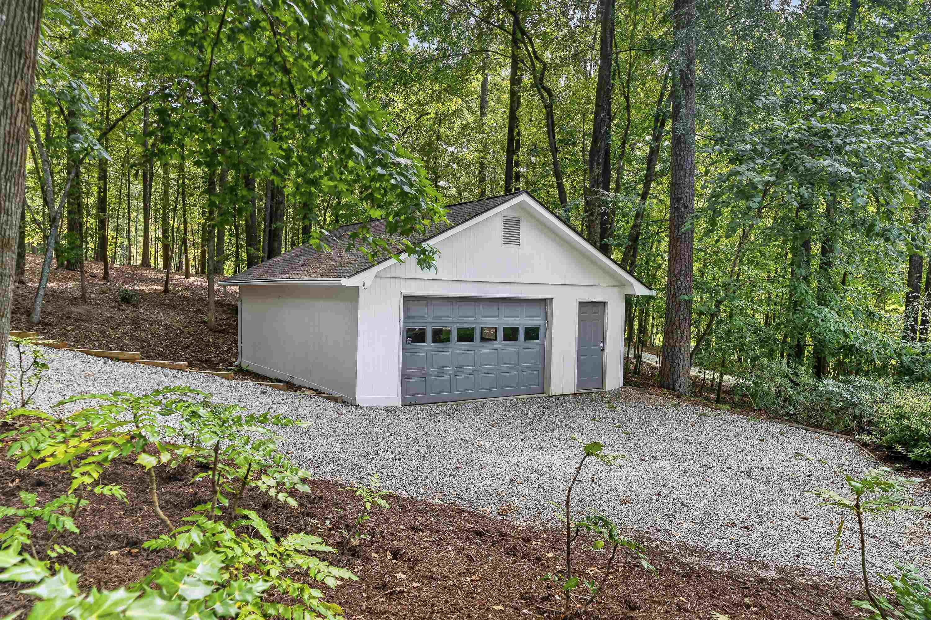 1660 APALACHEE WOODS TRAIL