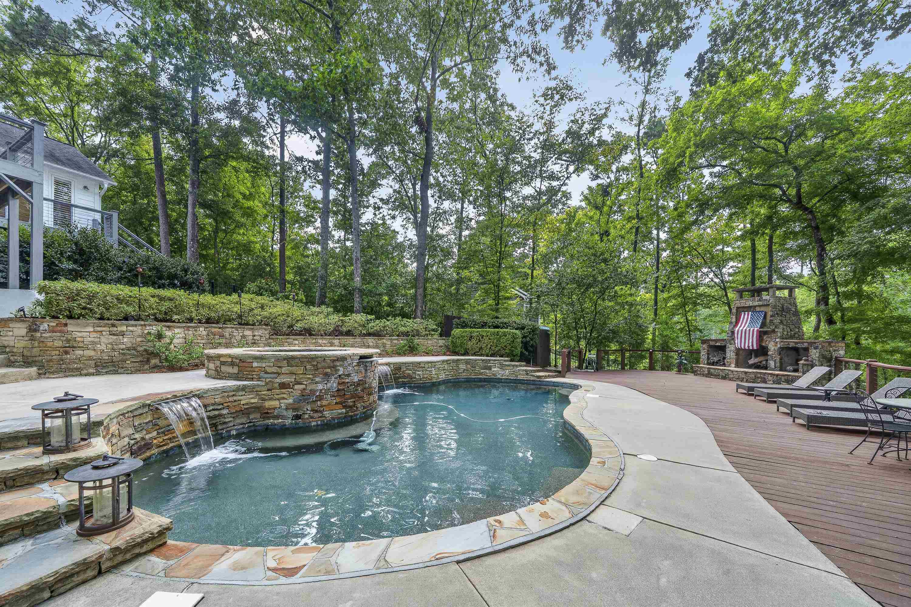 1660 APALACHEE WOODS TRAIL