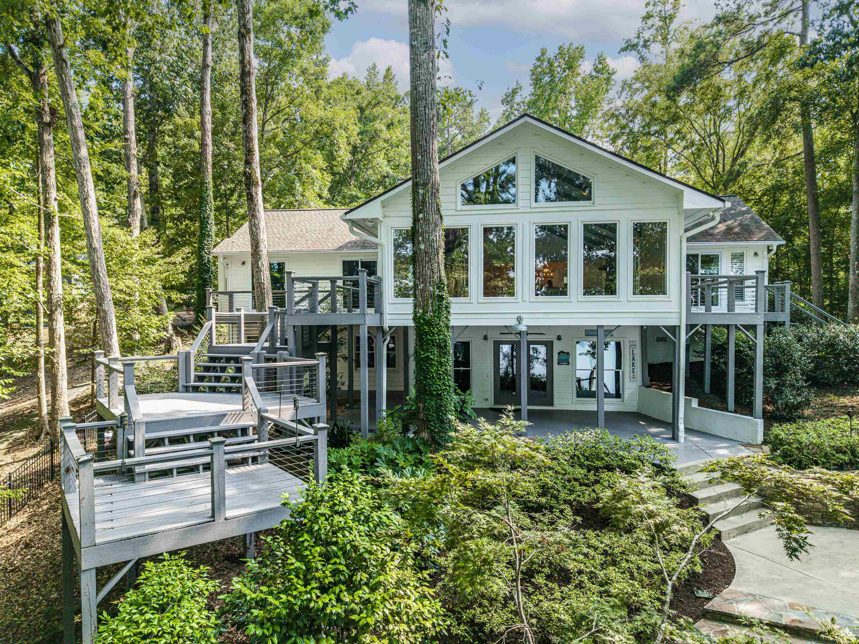 1660 APALACHEE WOODS TRAIL