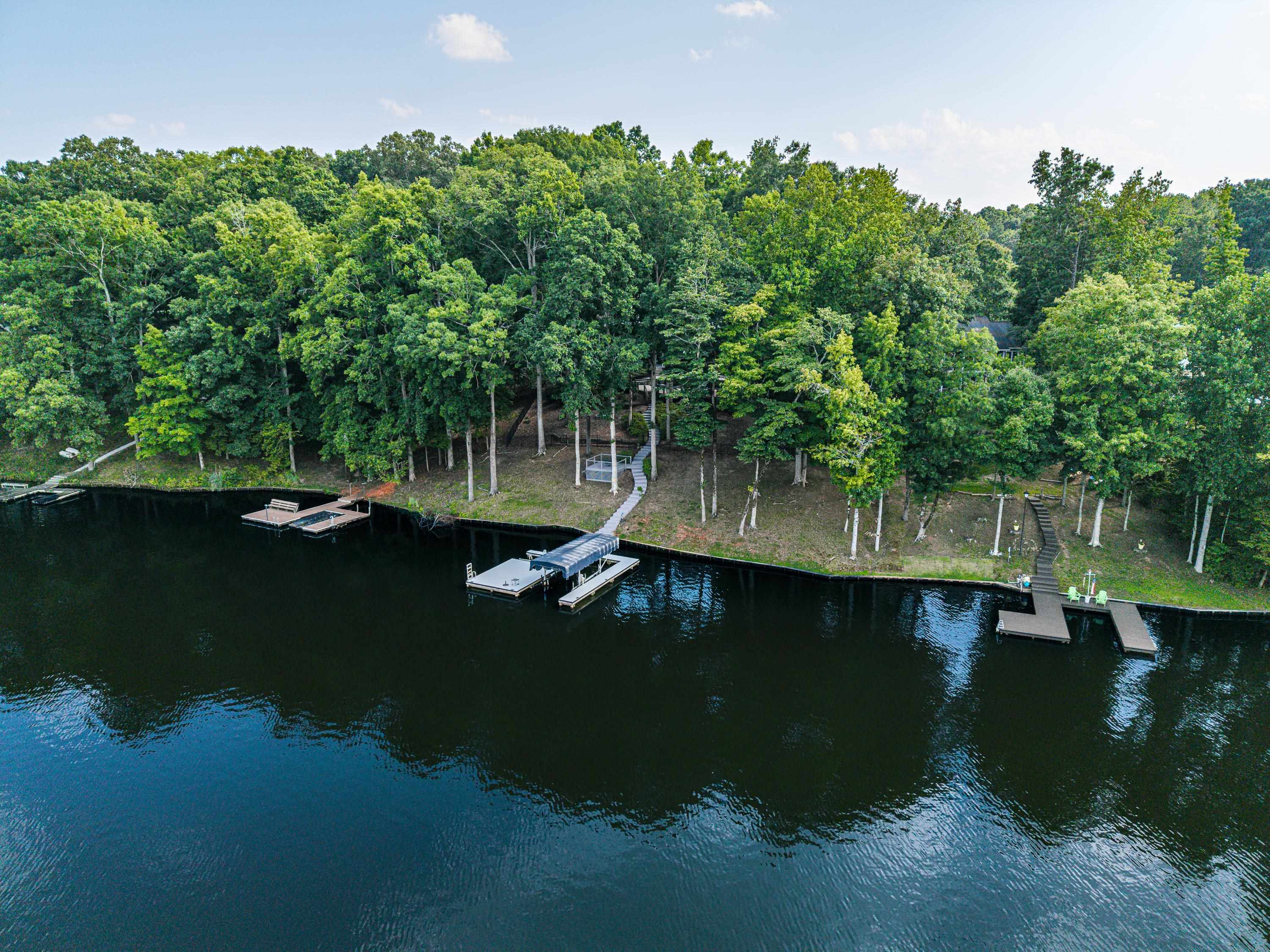 1660 APALACHEE WOODS TRAIL