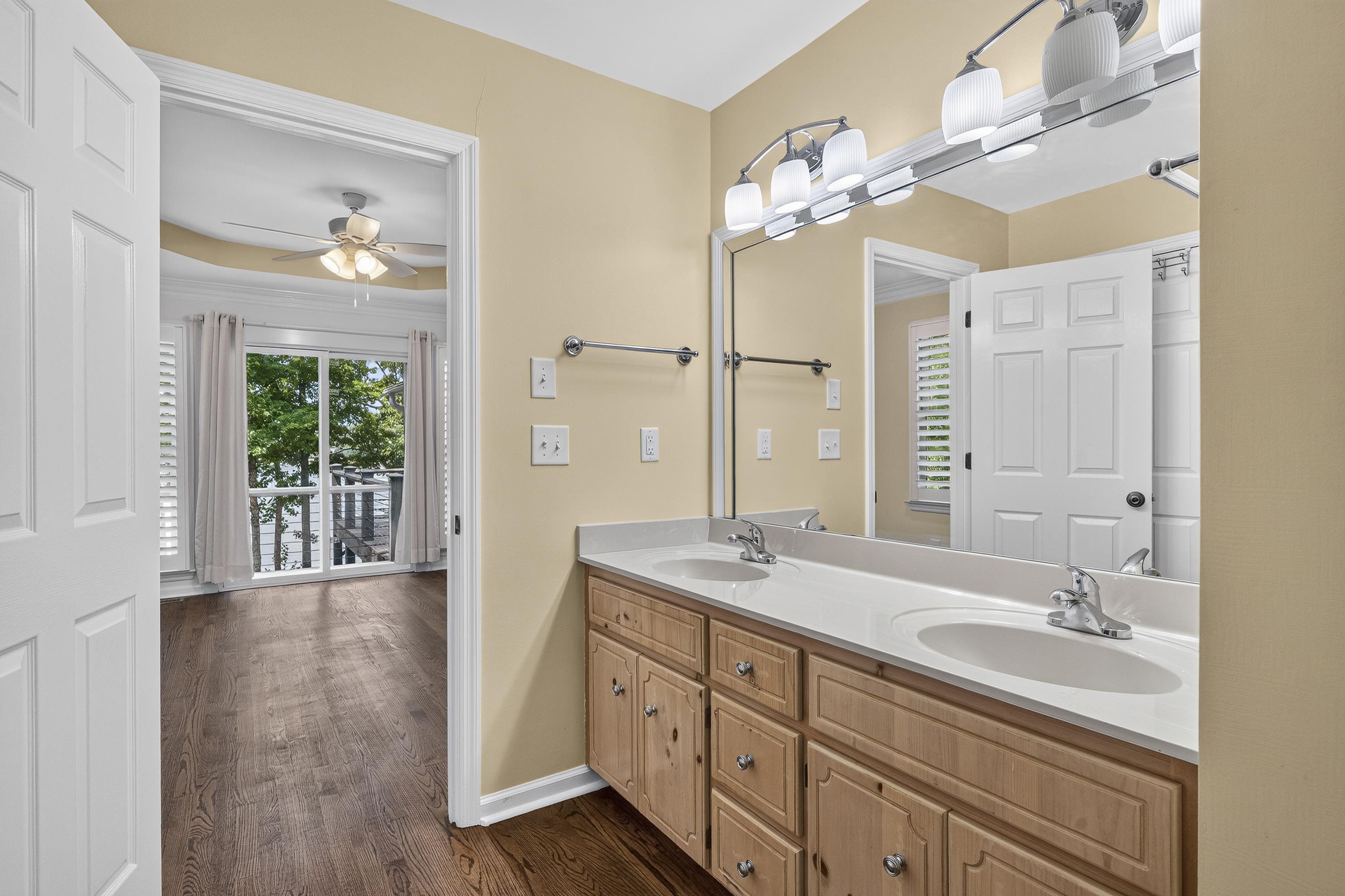 1660 APALACHEE WOODS TRAIL
