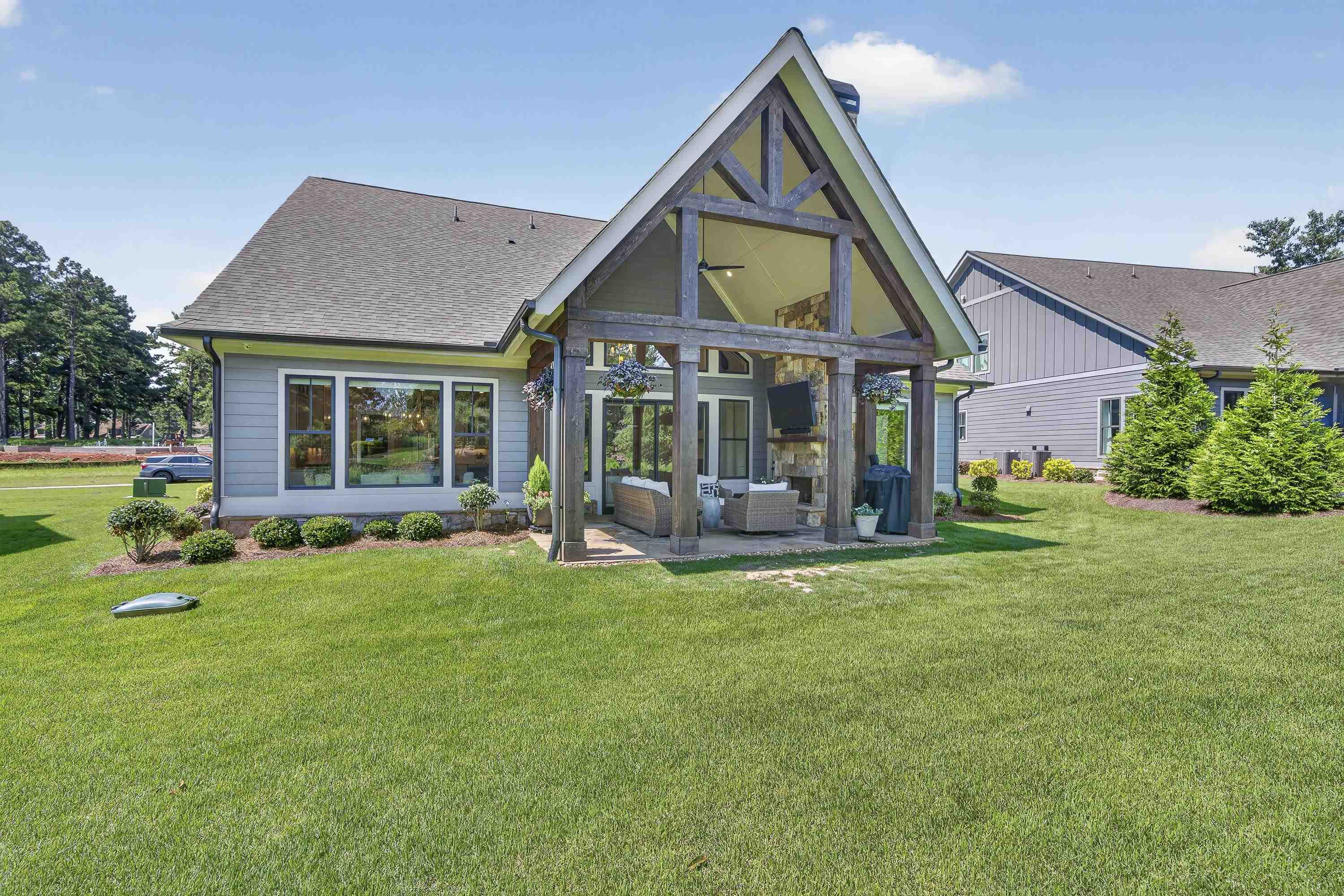 133 ARBORS LANE