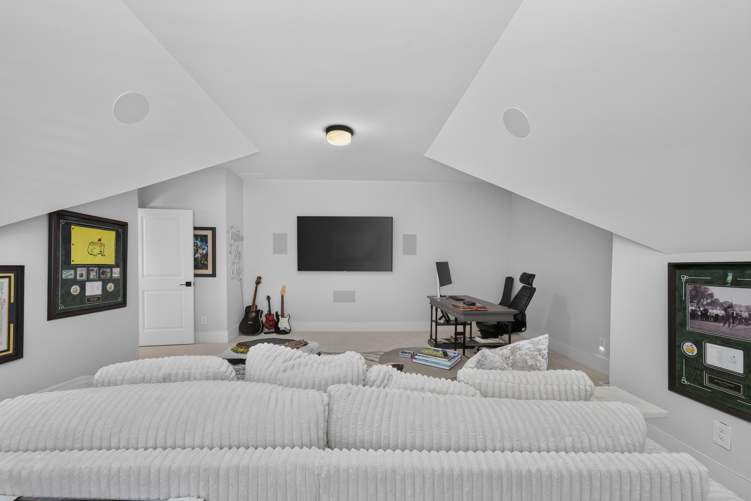 133 ARBORS LANE