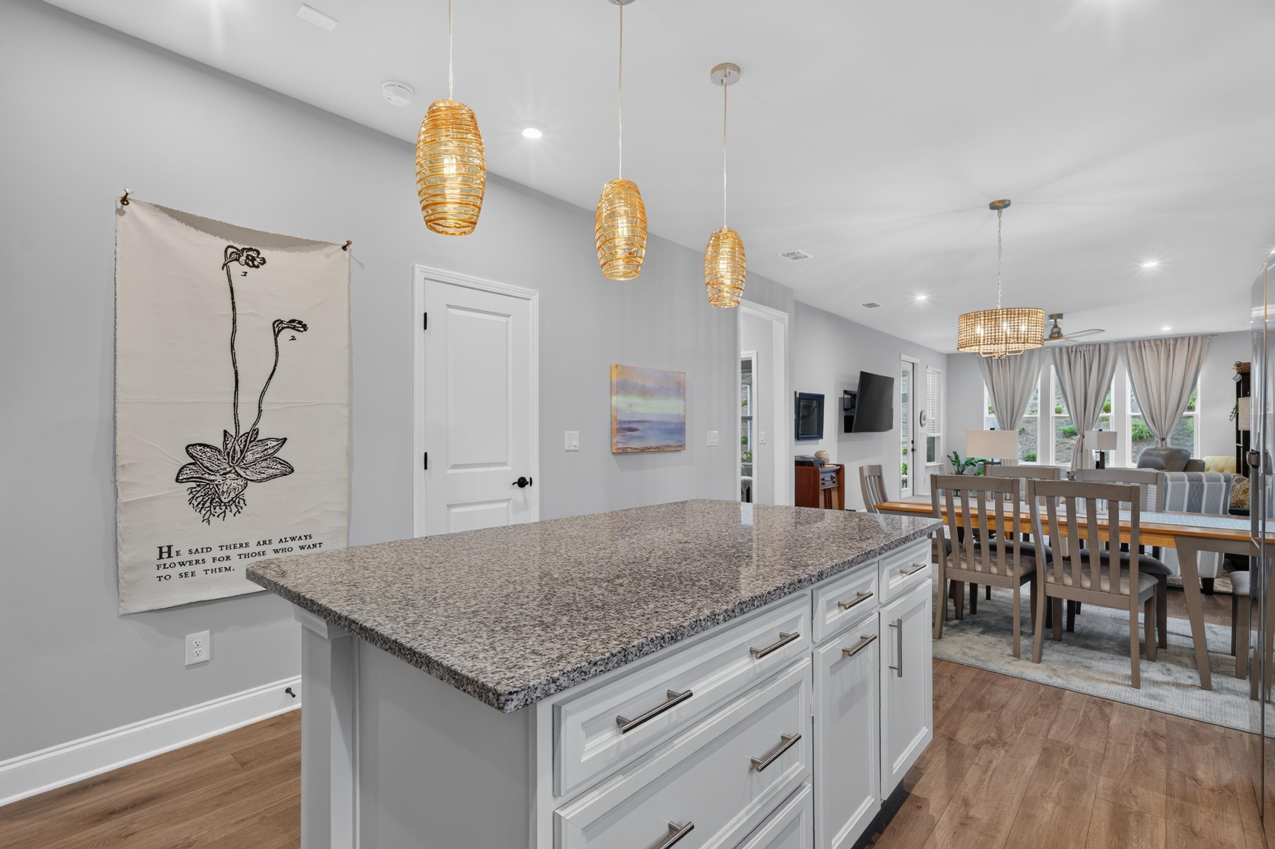1228 CYPRESS WAY