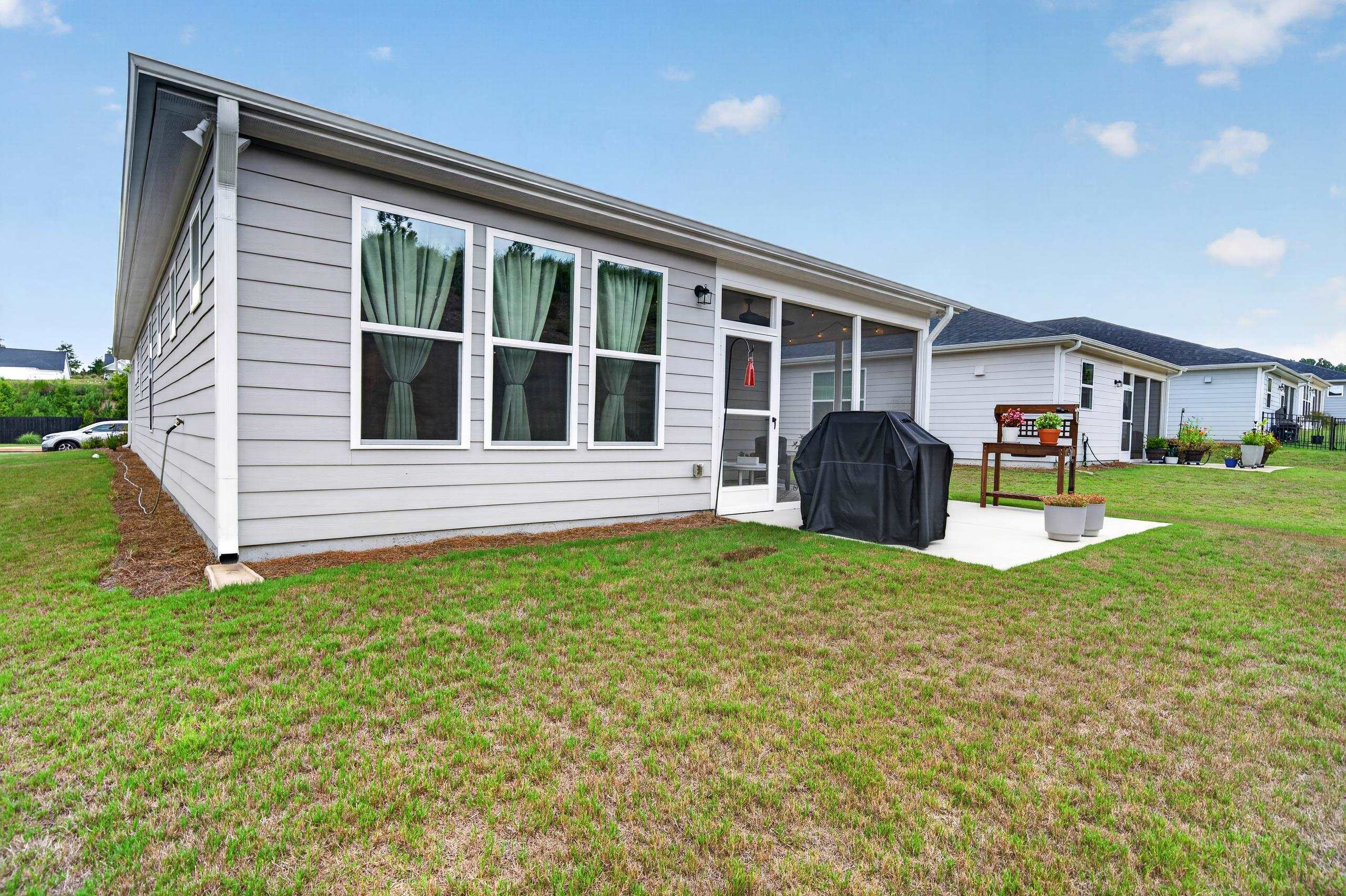 1228 CYPRESS WAY