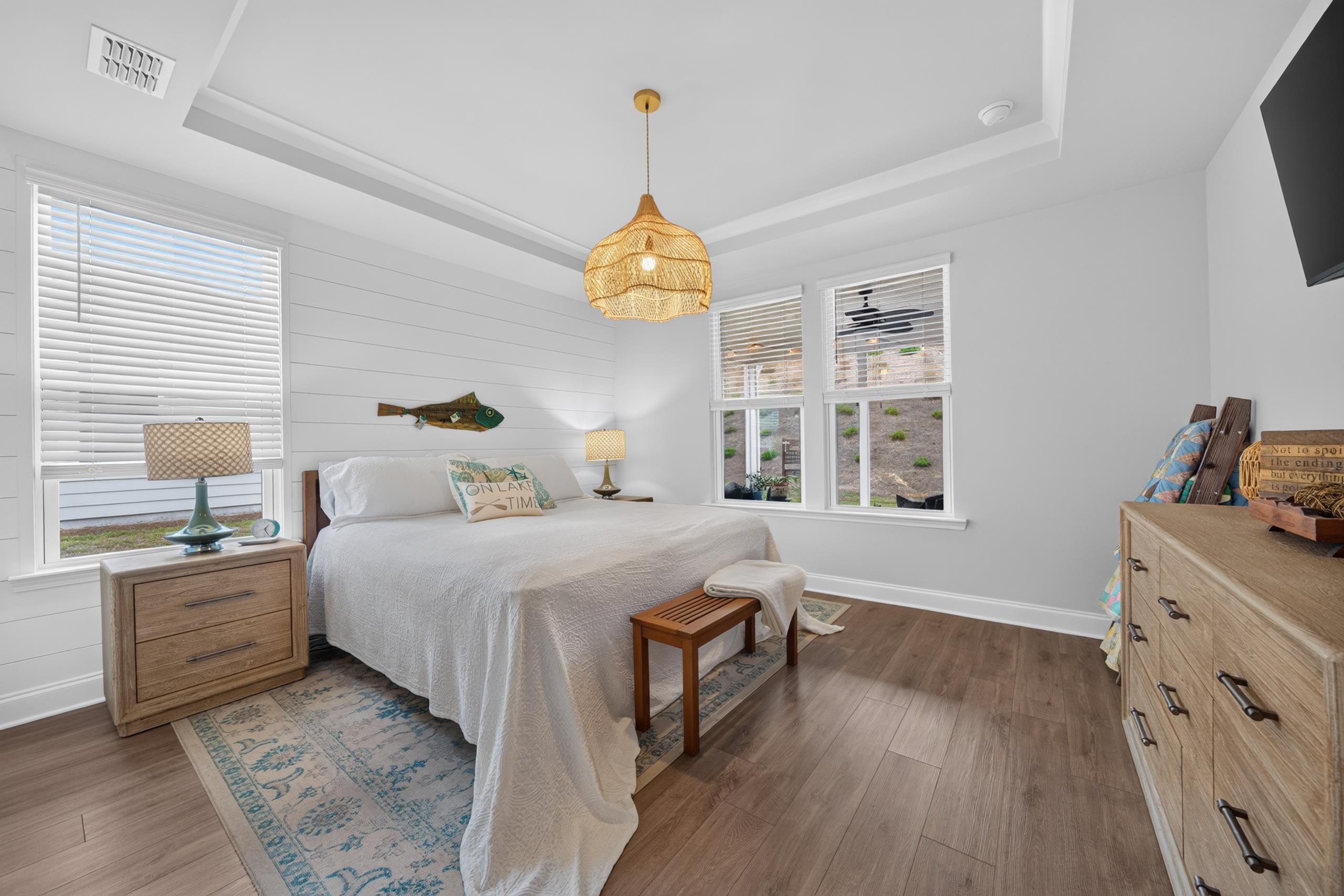 1228 CYPRESS WAY
