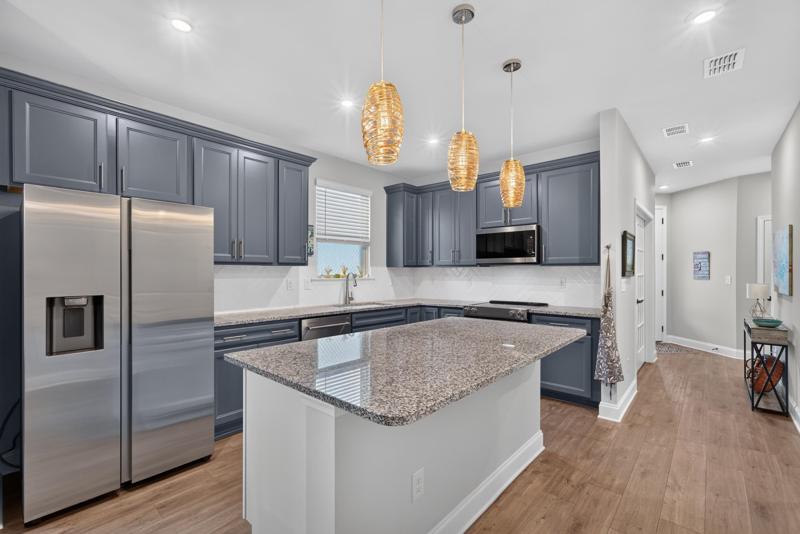 1228 CYPRESS WAY