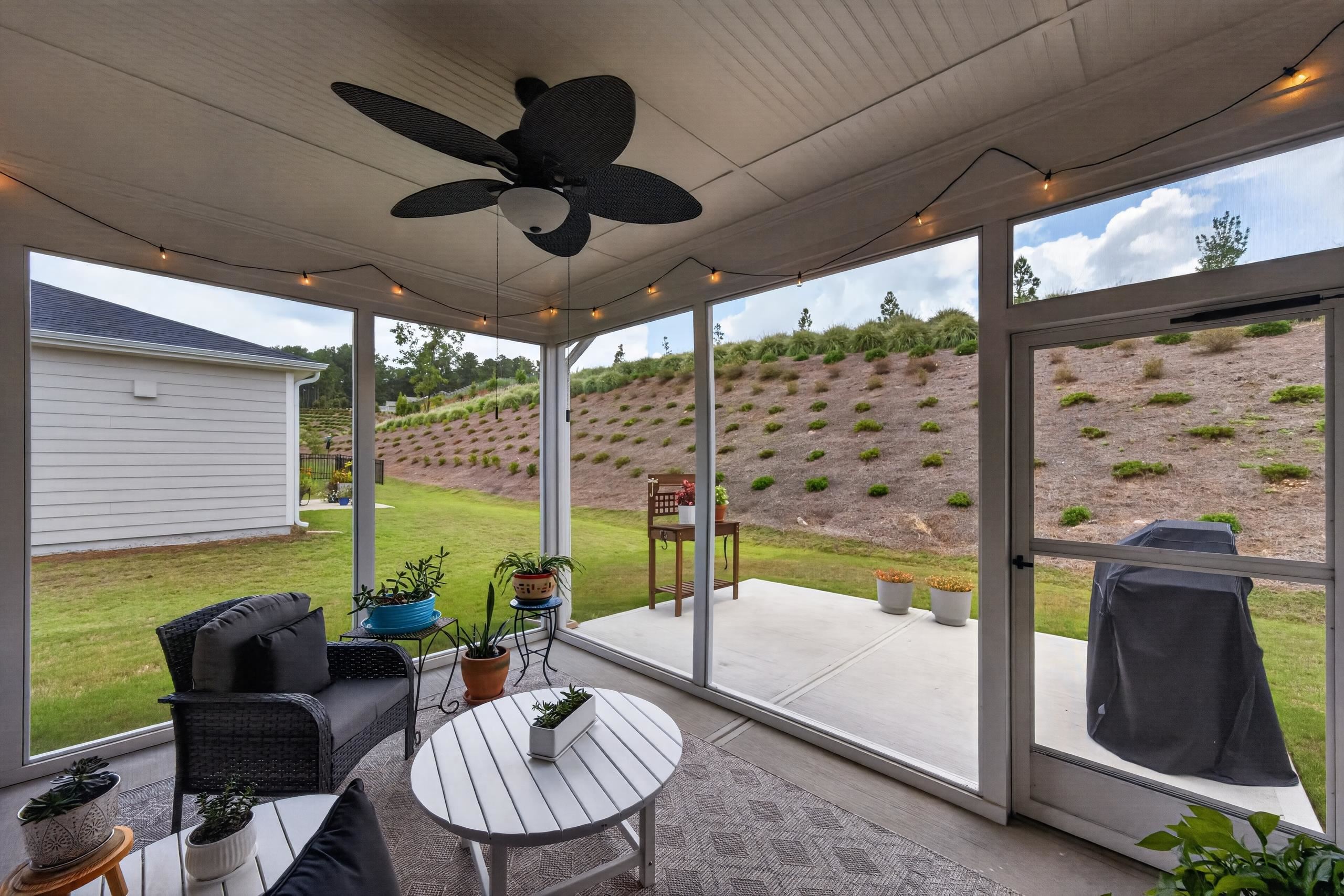 1228 CYPRESS WAY