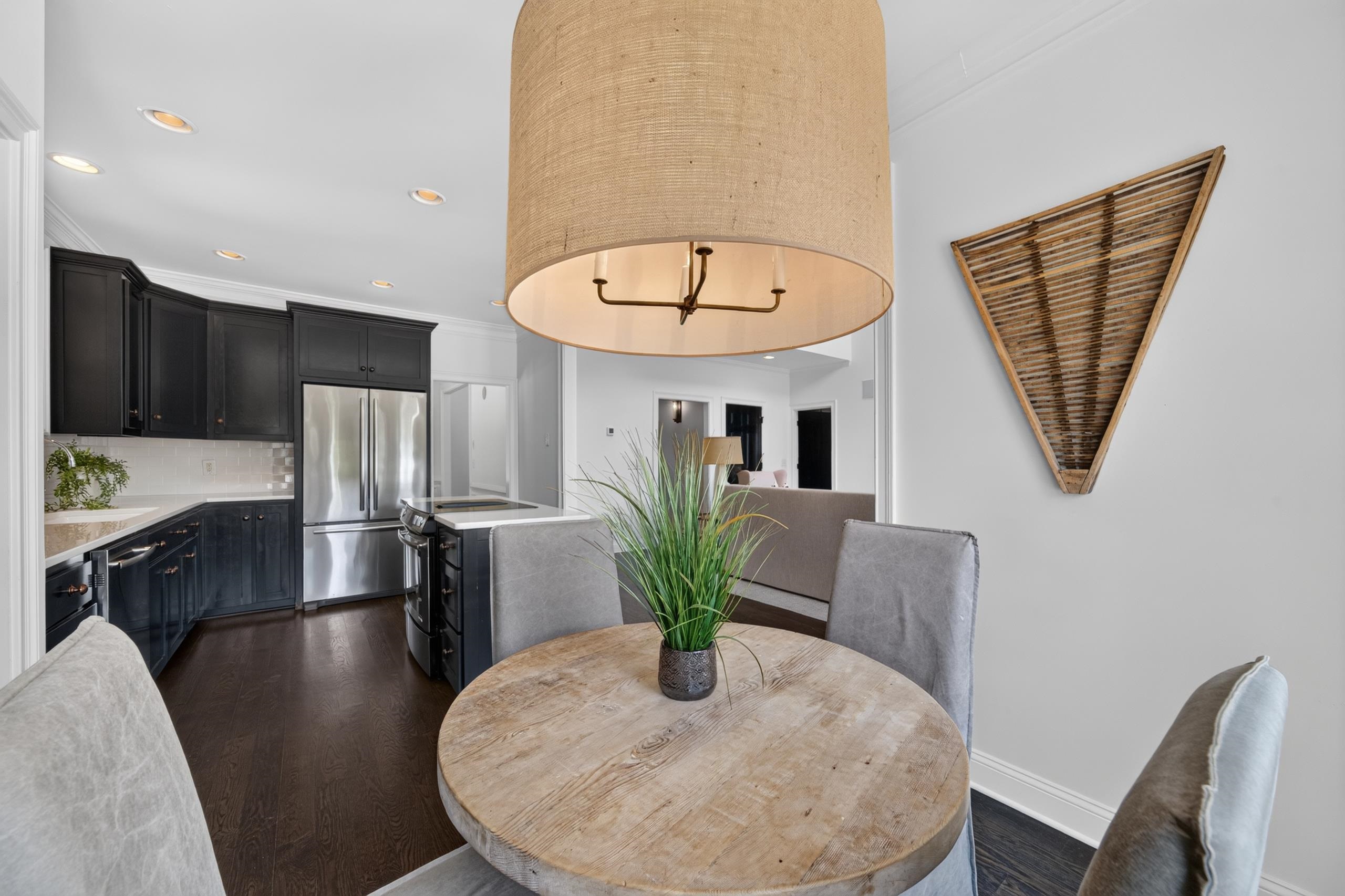 1001 KINGSFORD WAY