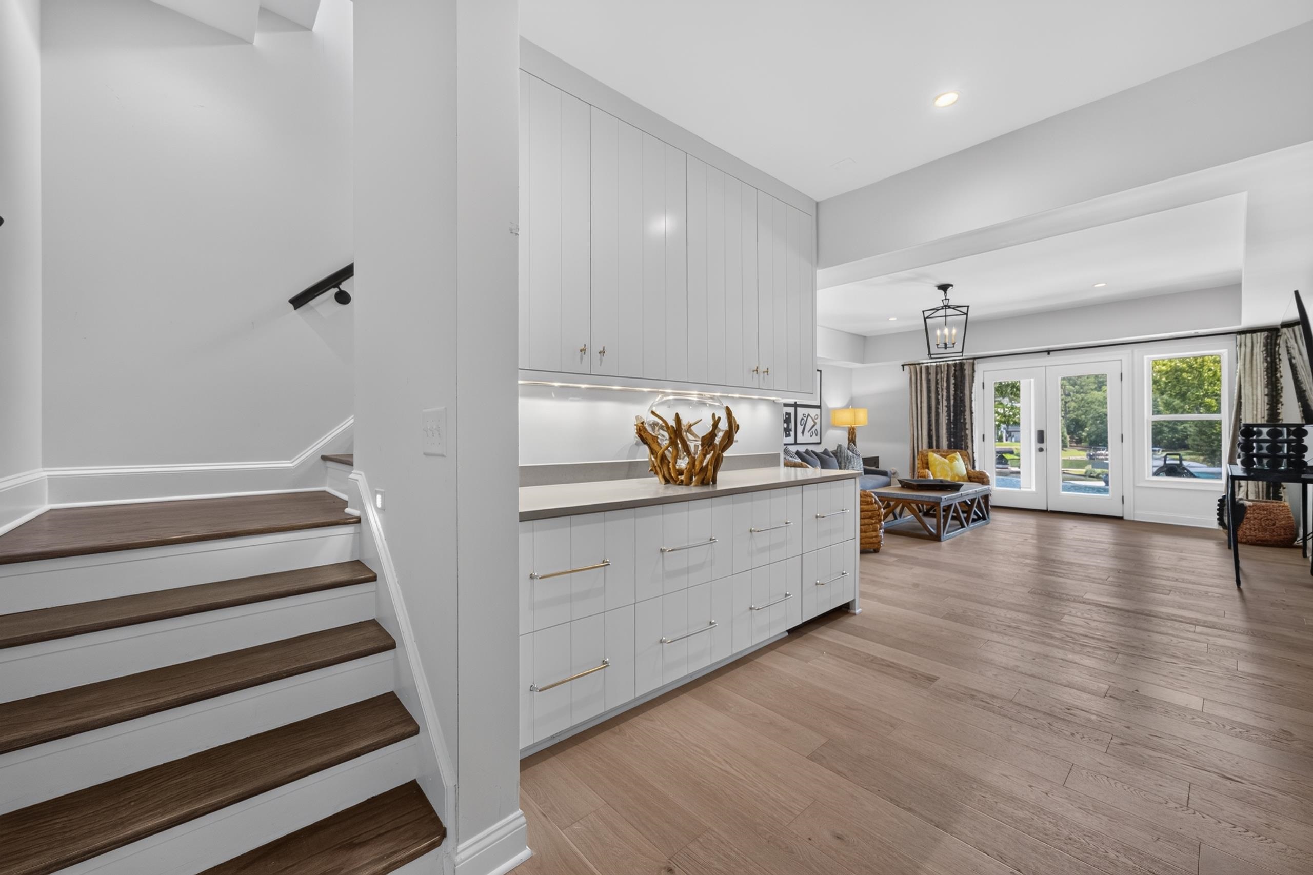 1001 KINGSFORD WAY