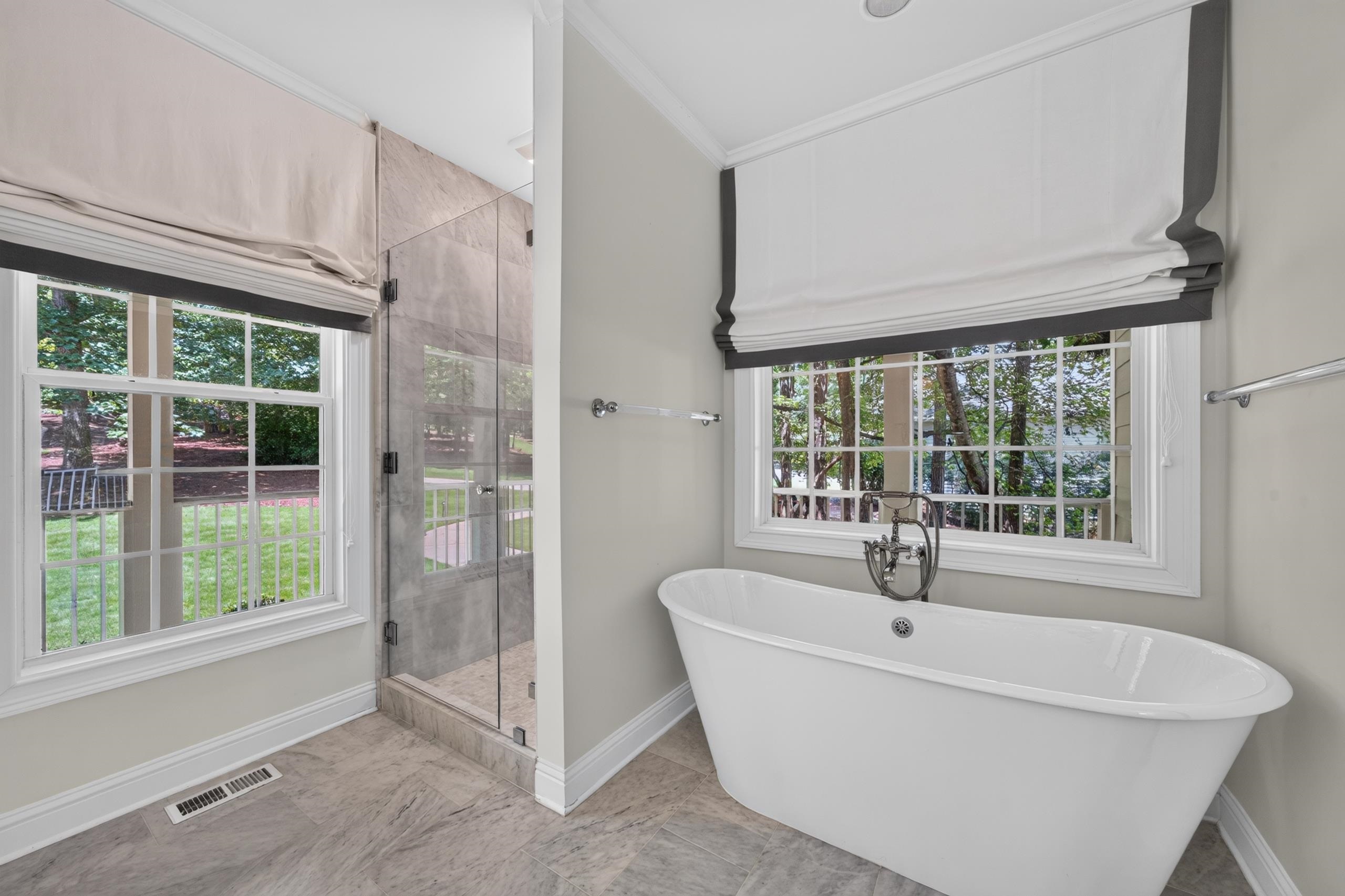 1001 KINGSFORD WAY