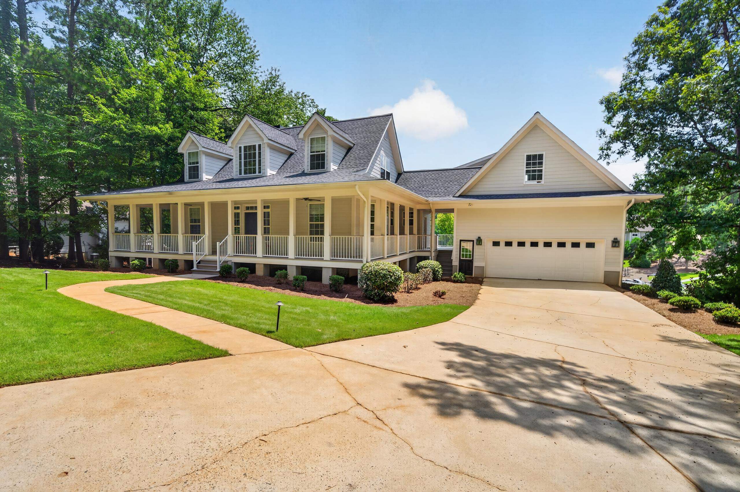1001 KINGSFORD WAY
