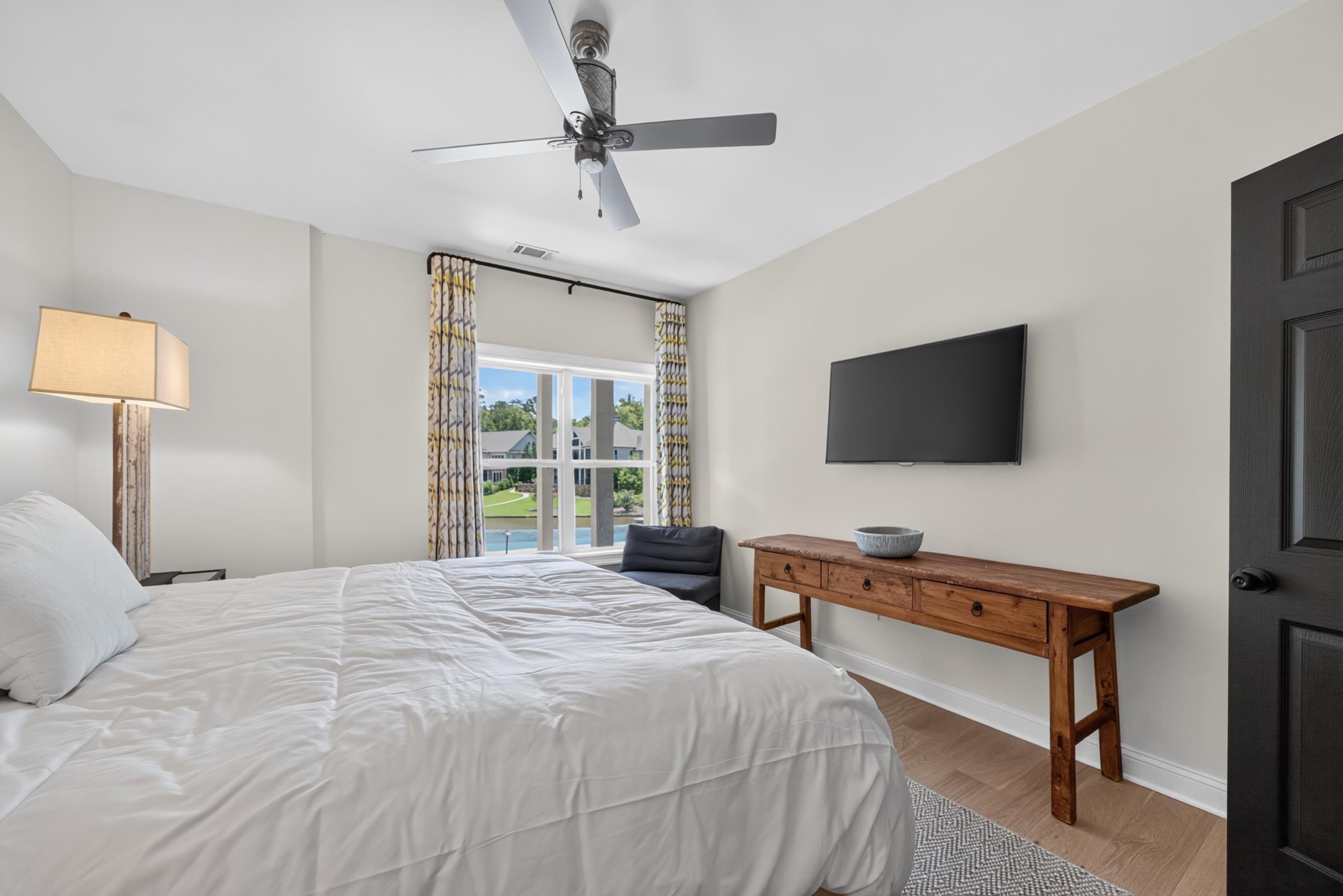 1001 KINGSFORD WAY