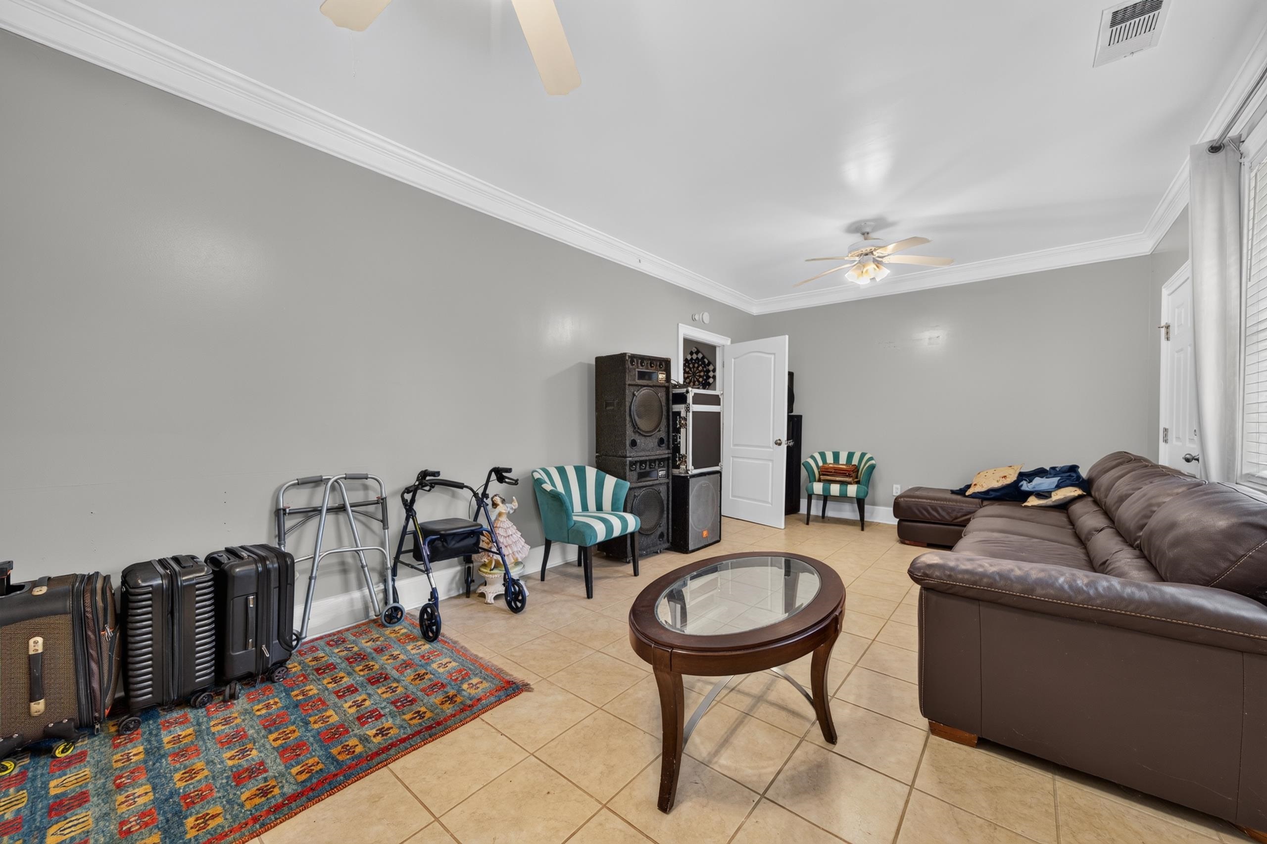 103 N HIDDEN LAKE DRIVE