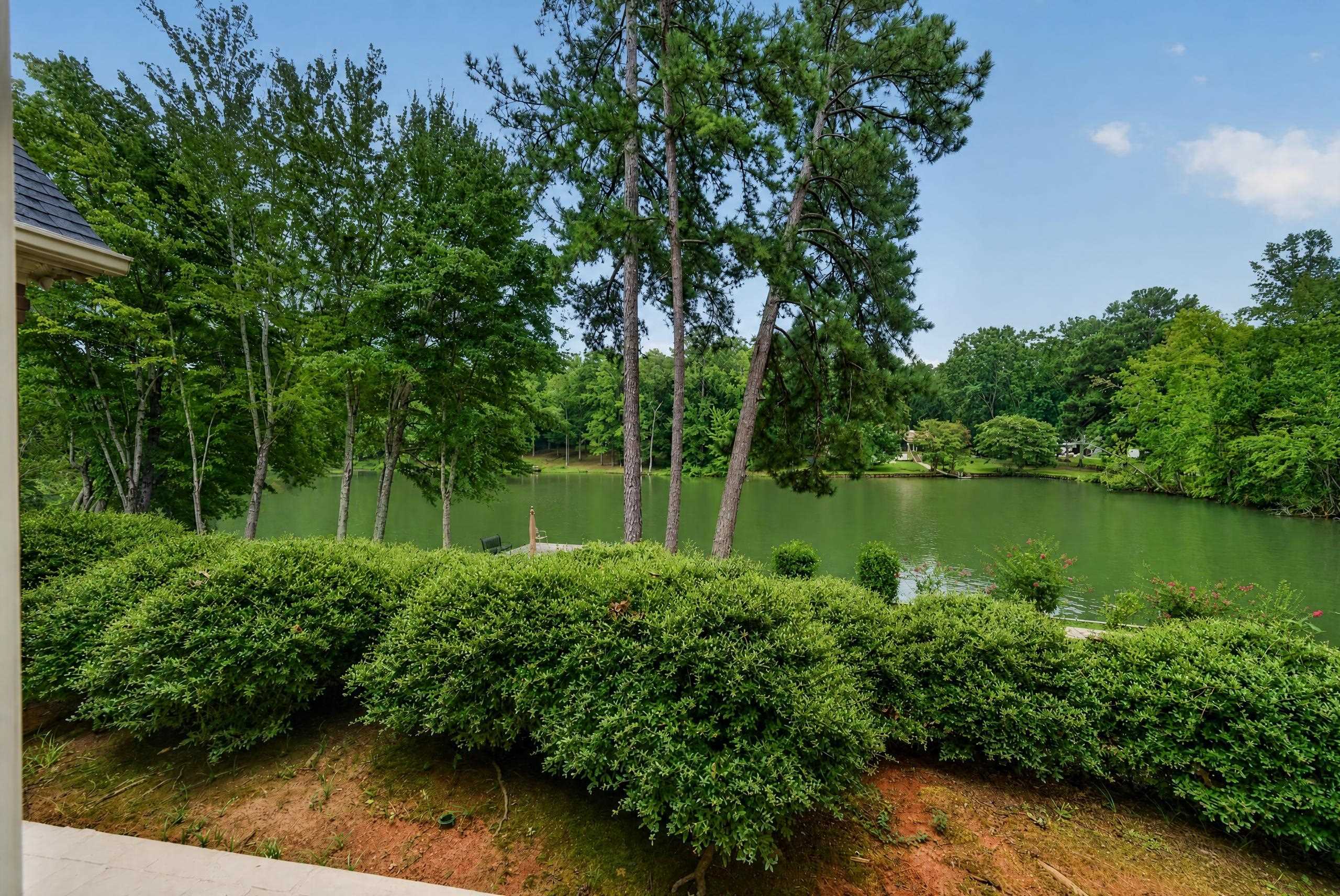 103 N HIDDEN LAKE DRIVE