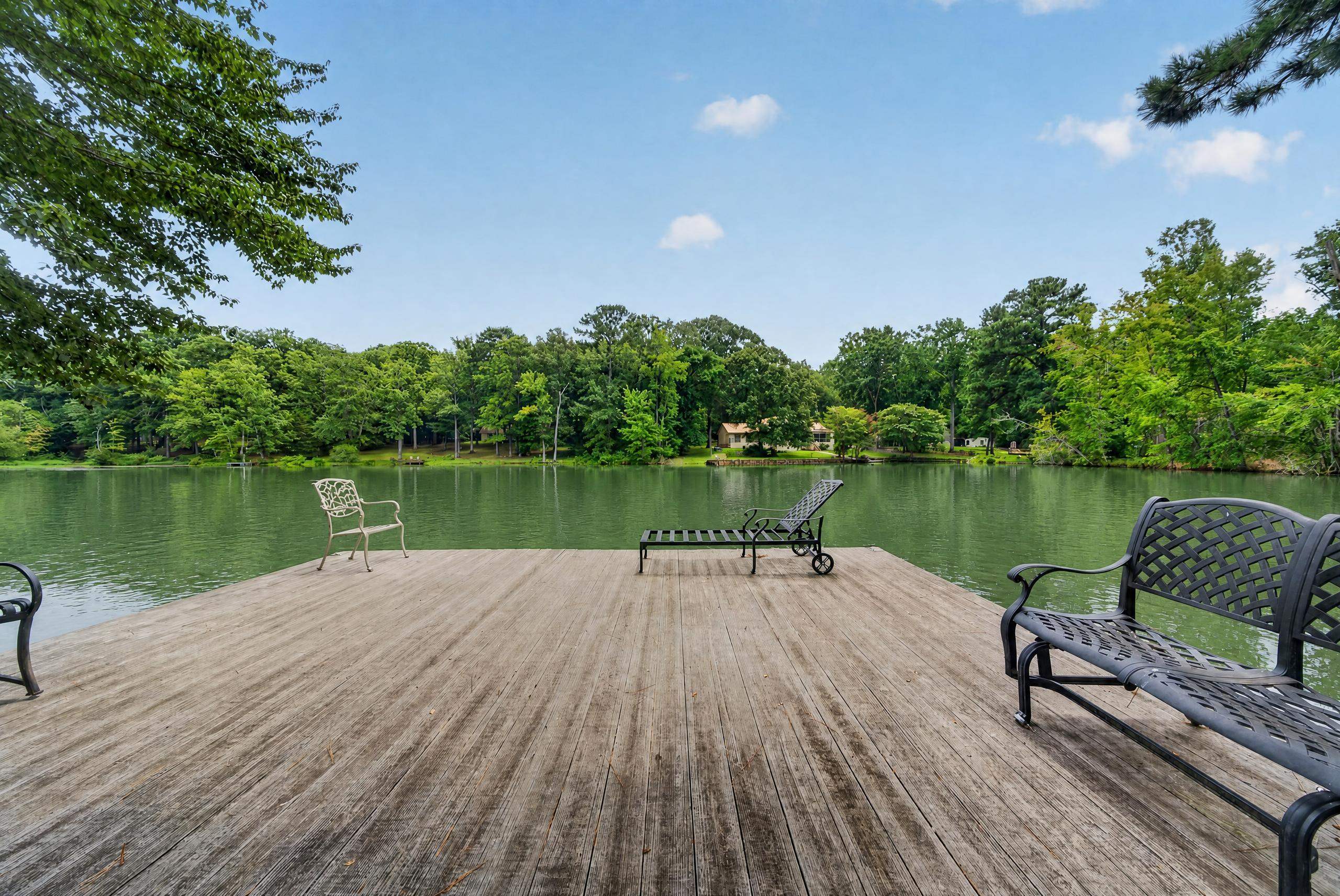 103 N HIDDEN LAKE DRIVE