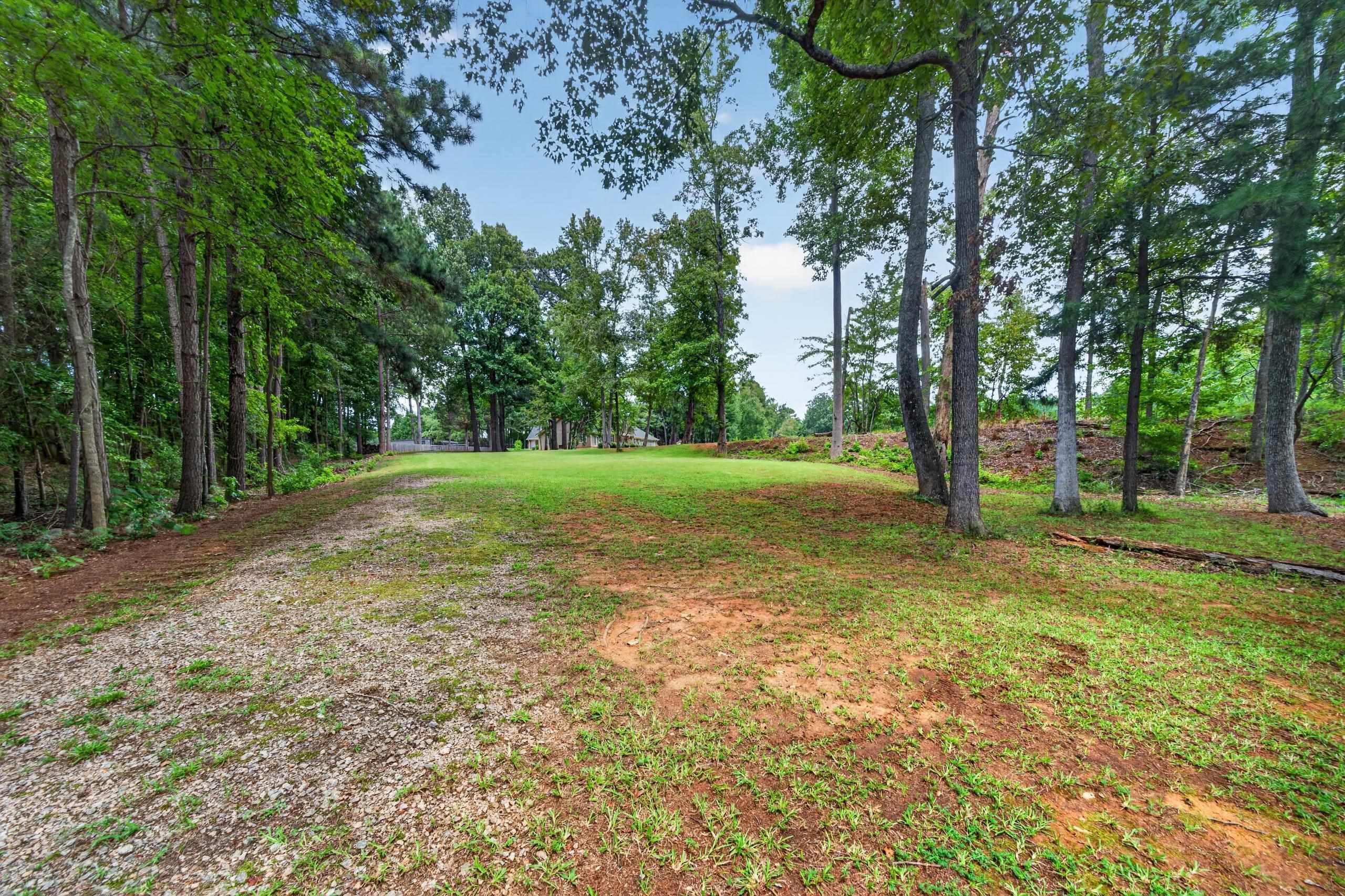 103 N HIDDEN LAKE DRIVE