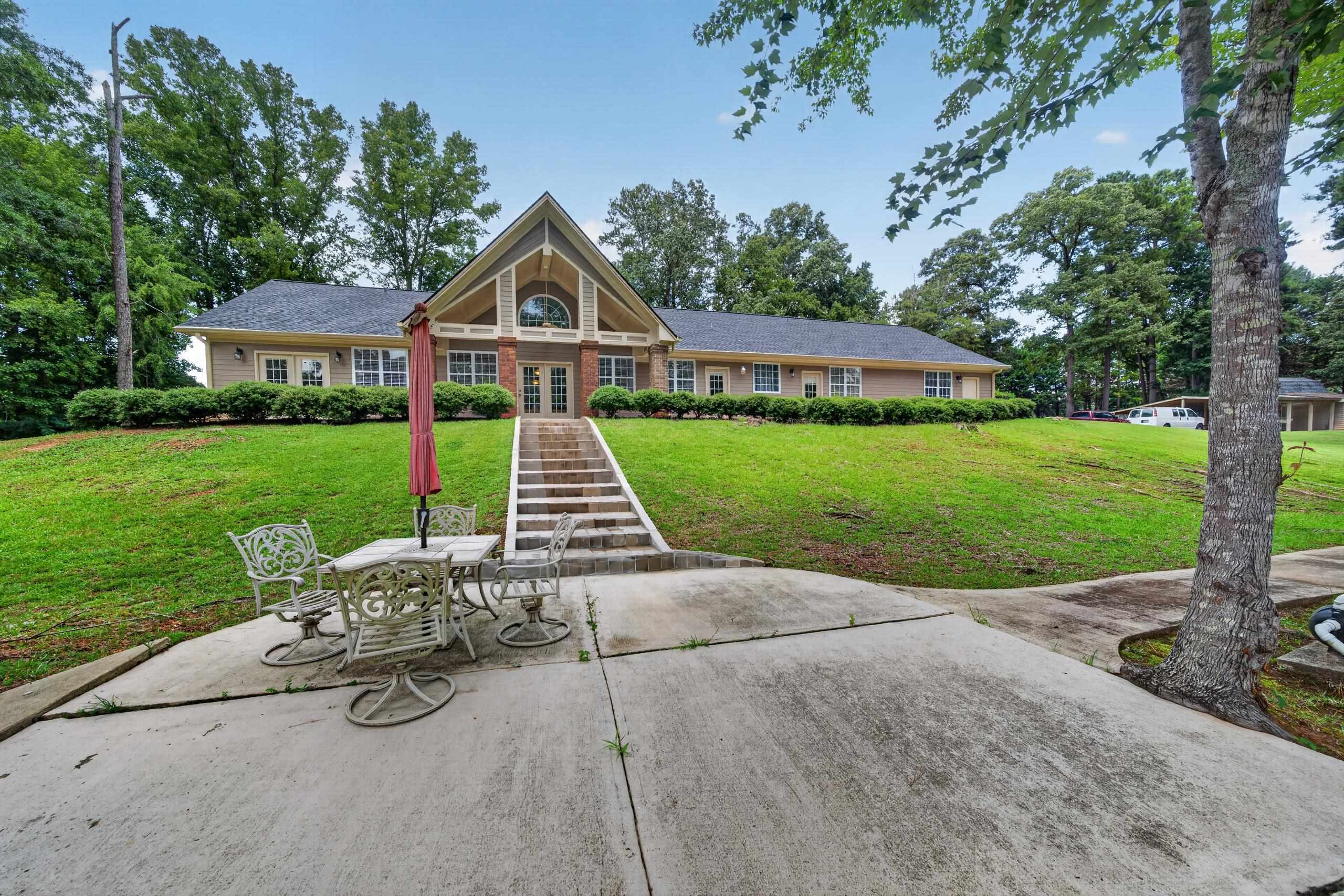103 N HIDDEN LAKE DRIVE