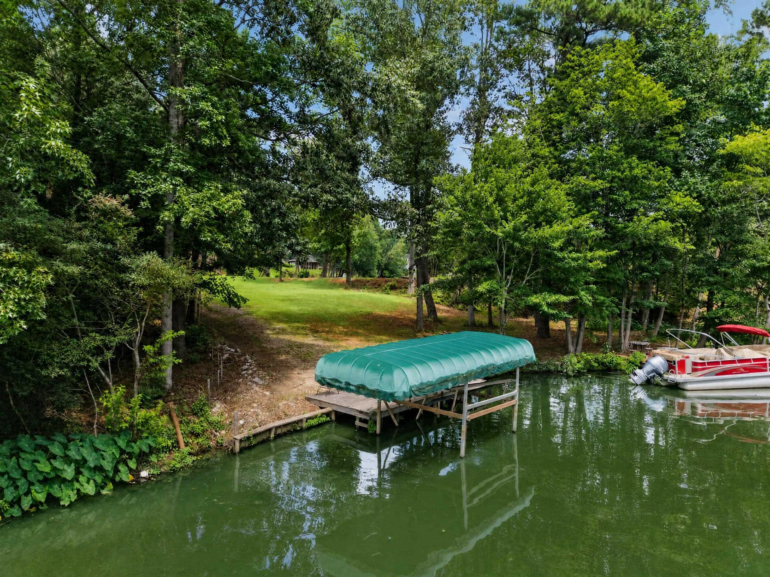 103 N HIDDEN LAKE DRIVE