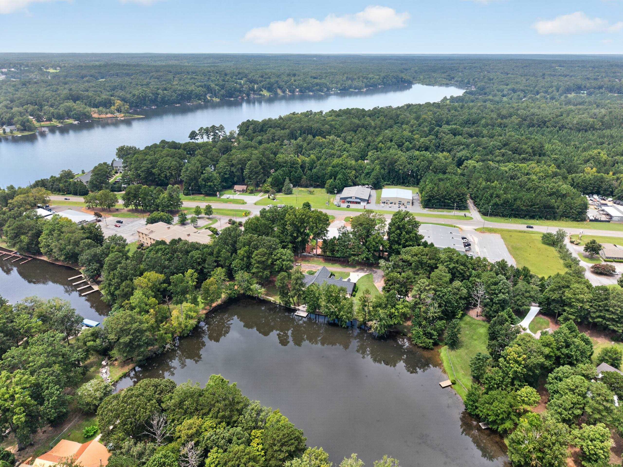 103 N HIDDEN LAKE DRIVE