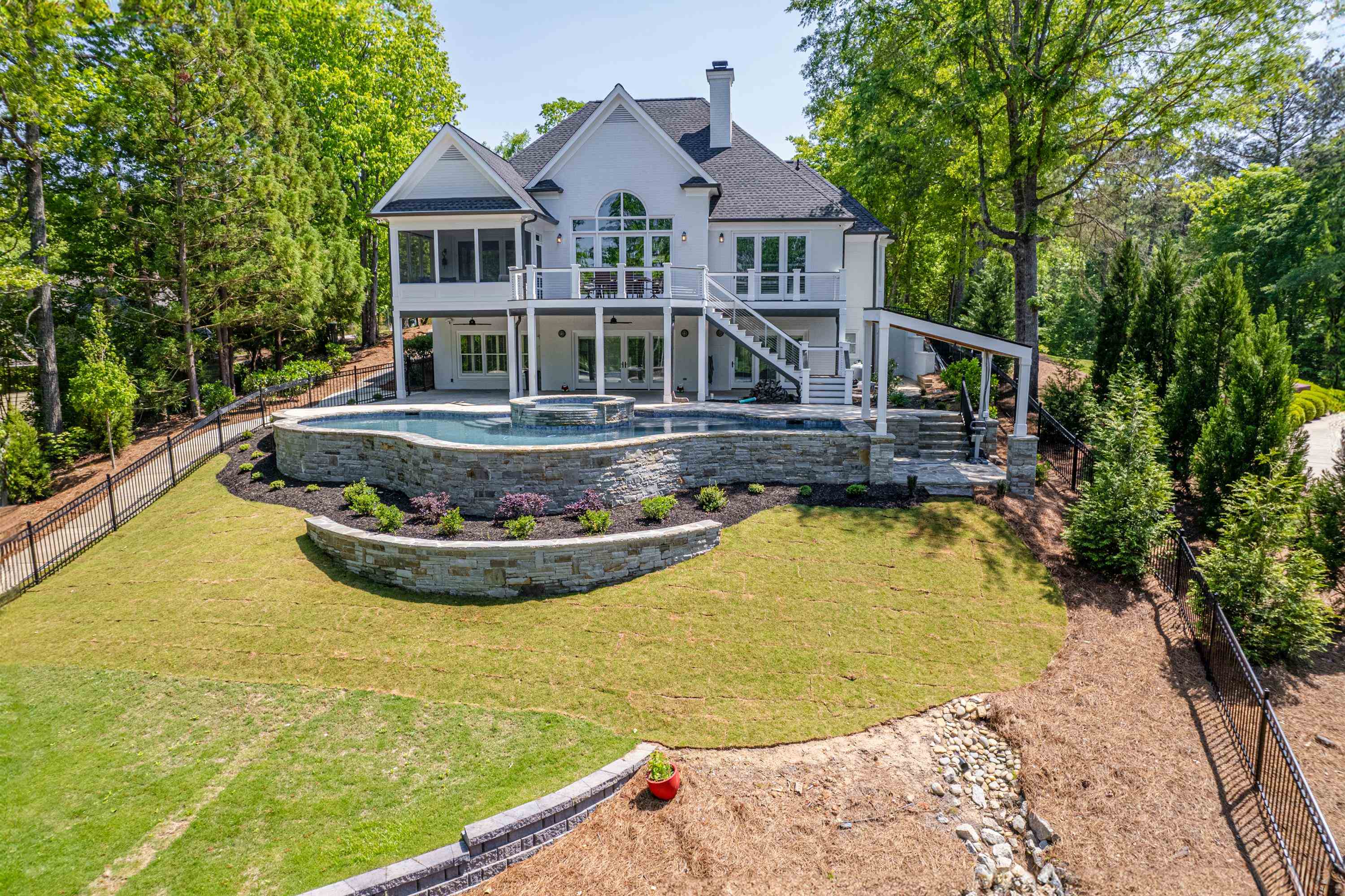 2691 CLUB DRIVE