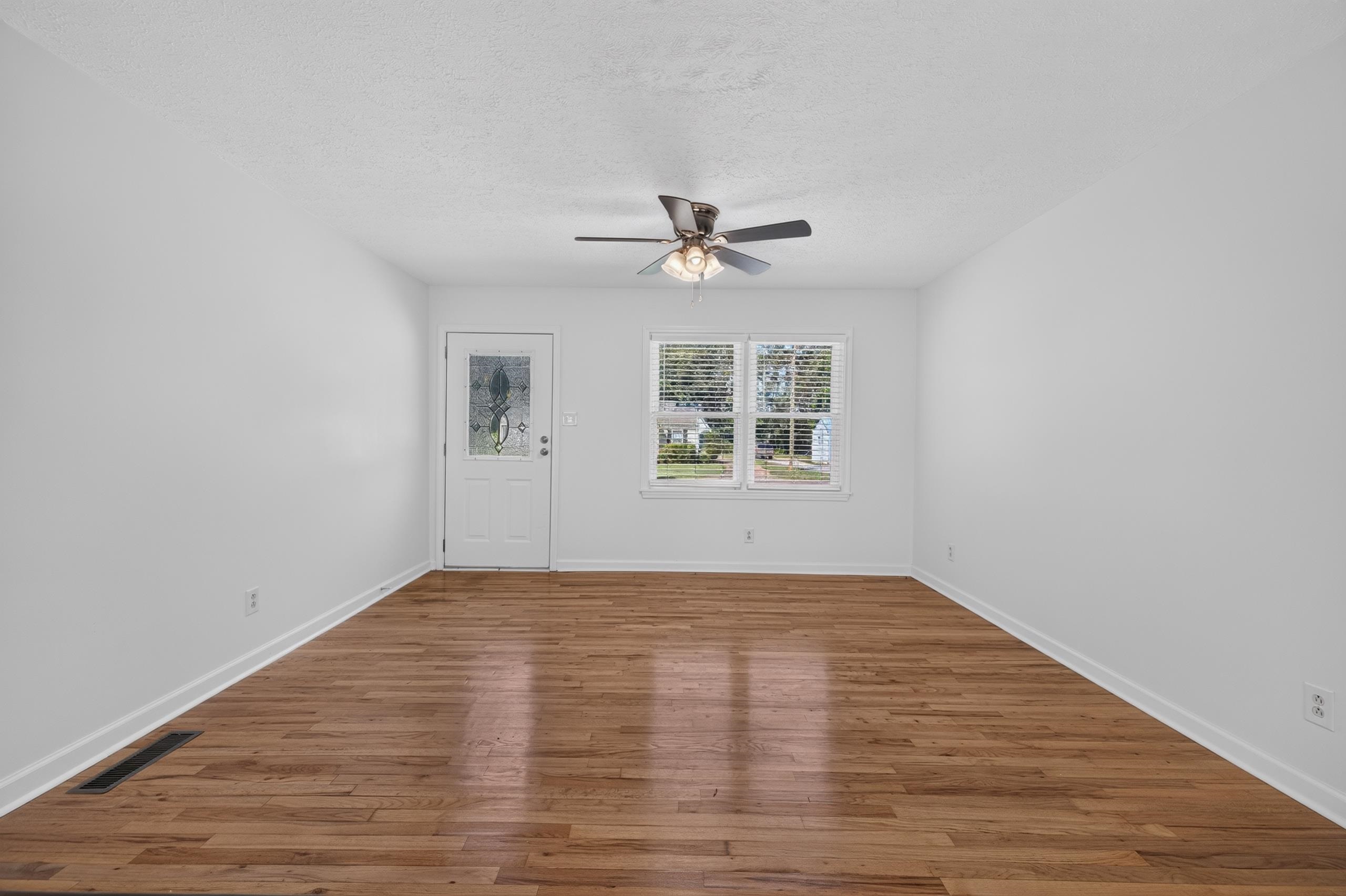 1015 HIGHLAND AVENUE