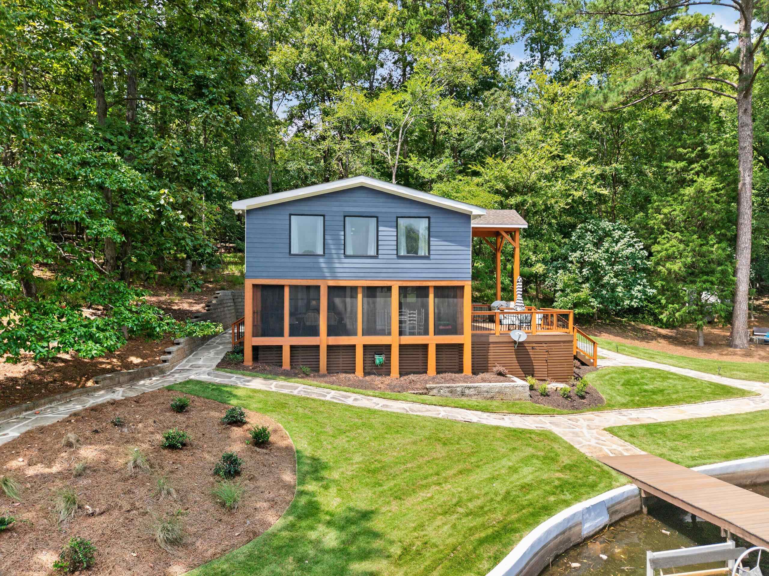 966 DENNIS STATION ROAD